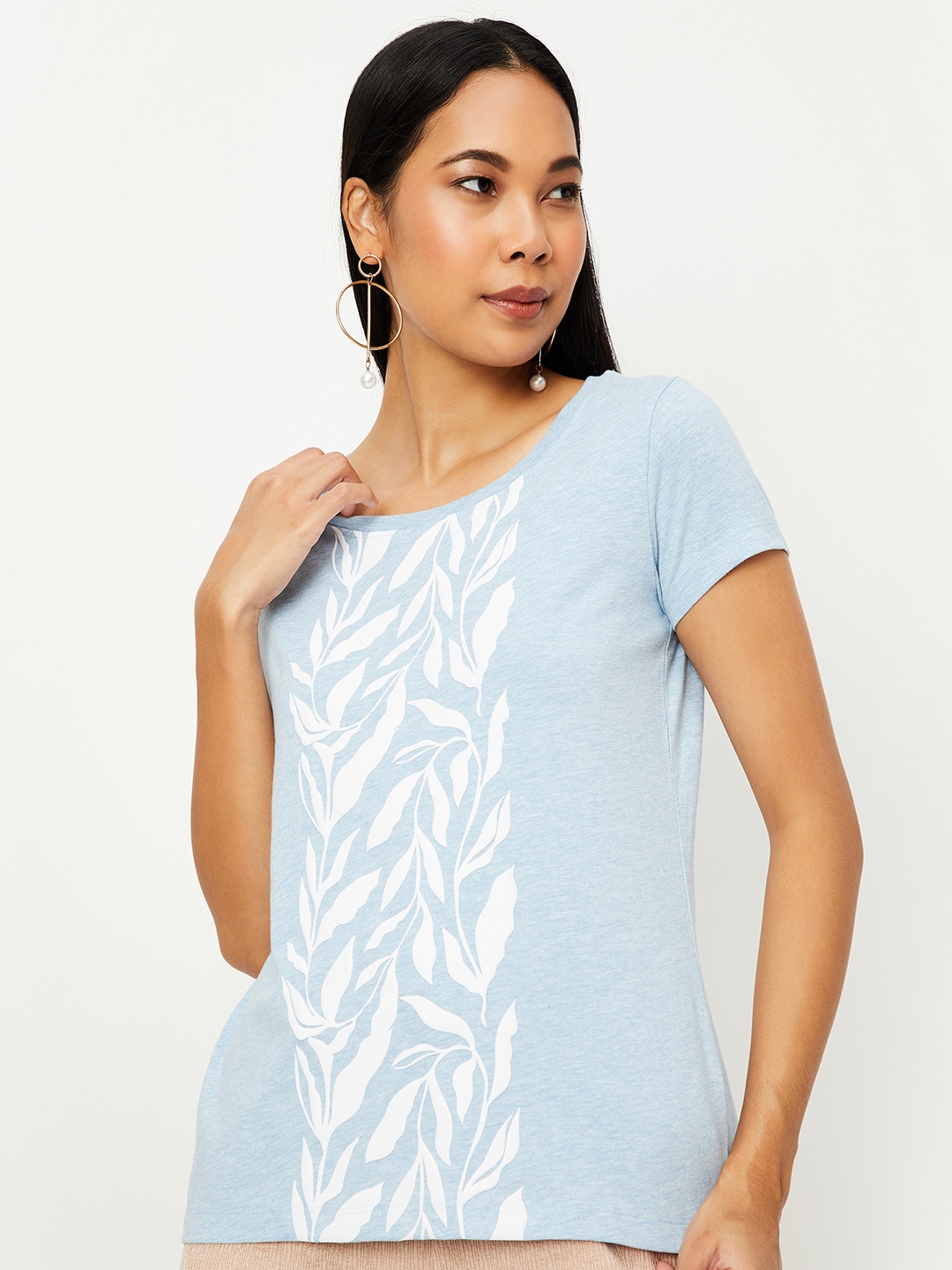 

max Women Blue Floral Printed T-shirt