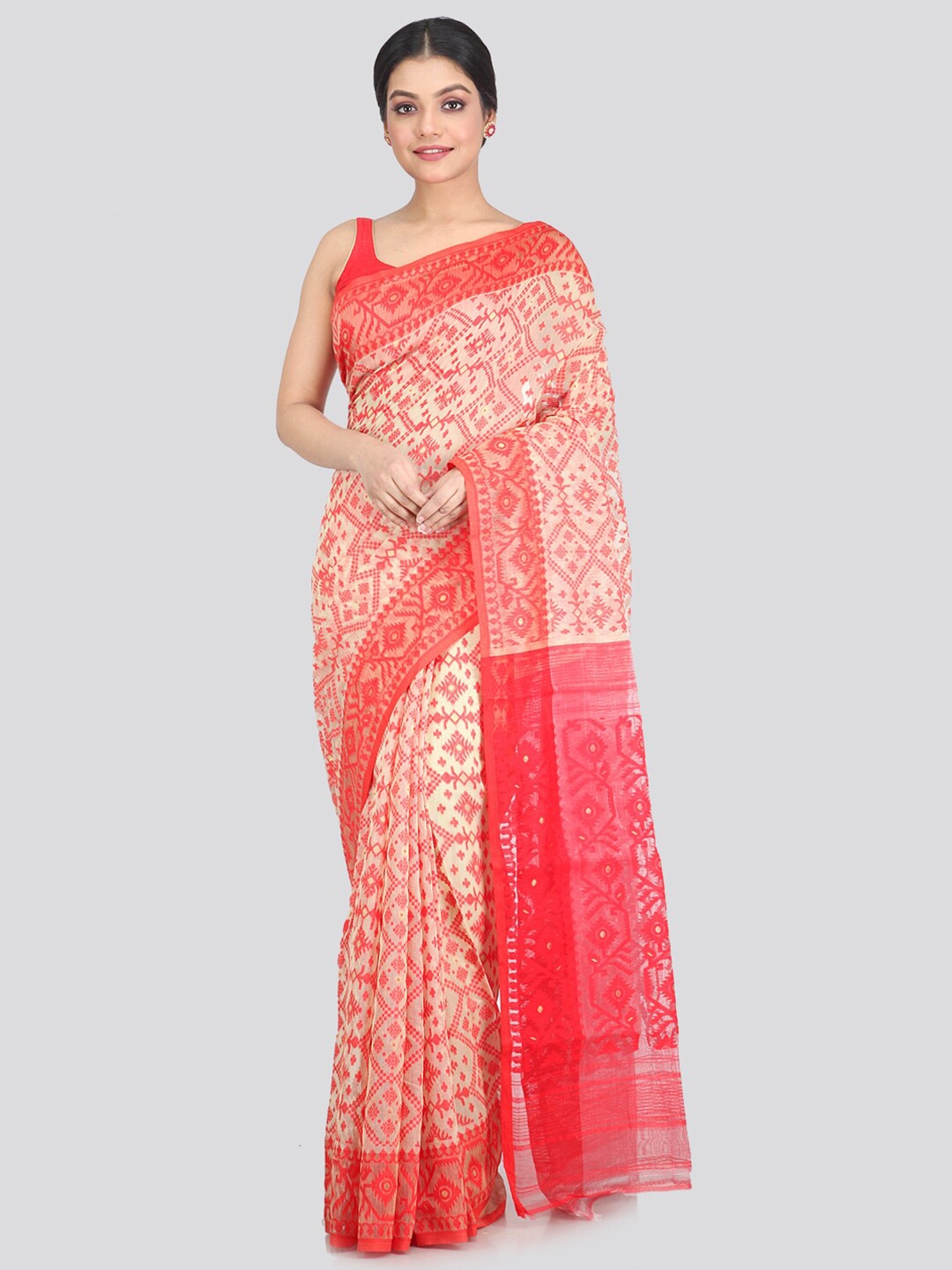 

PinkLoom Women Beige & Red Jamdani Pure Cotton Woven Design Saree