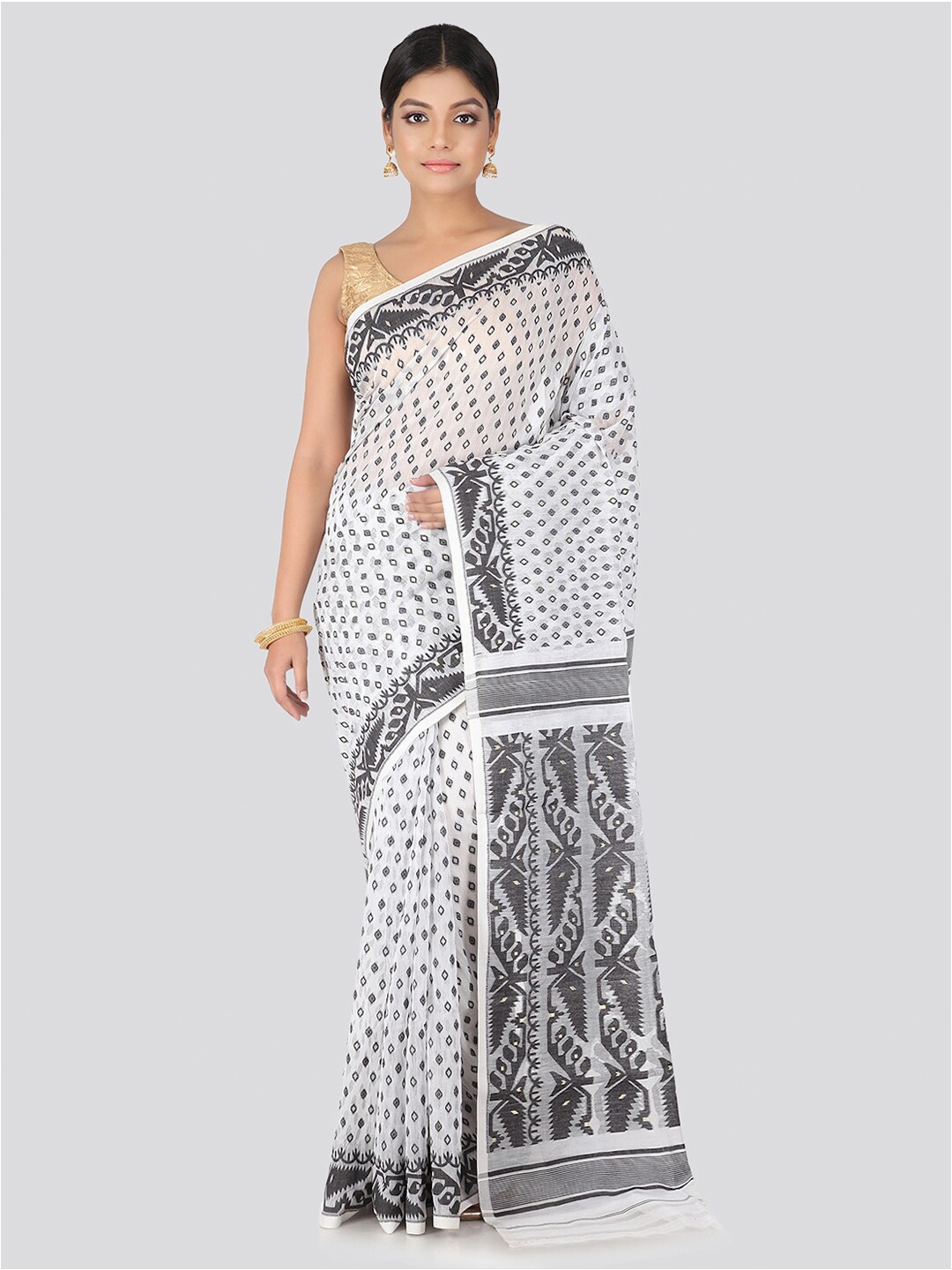 

PinkLoom White & Black Woven Design Pure Cotton Jamdani Saree