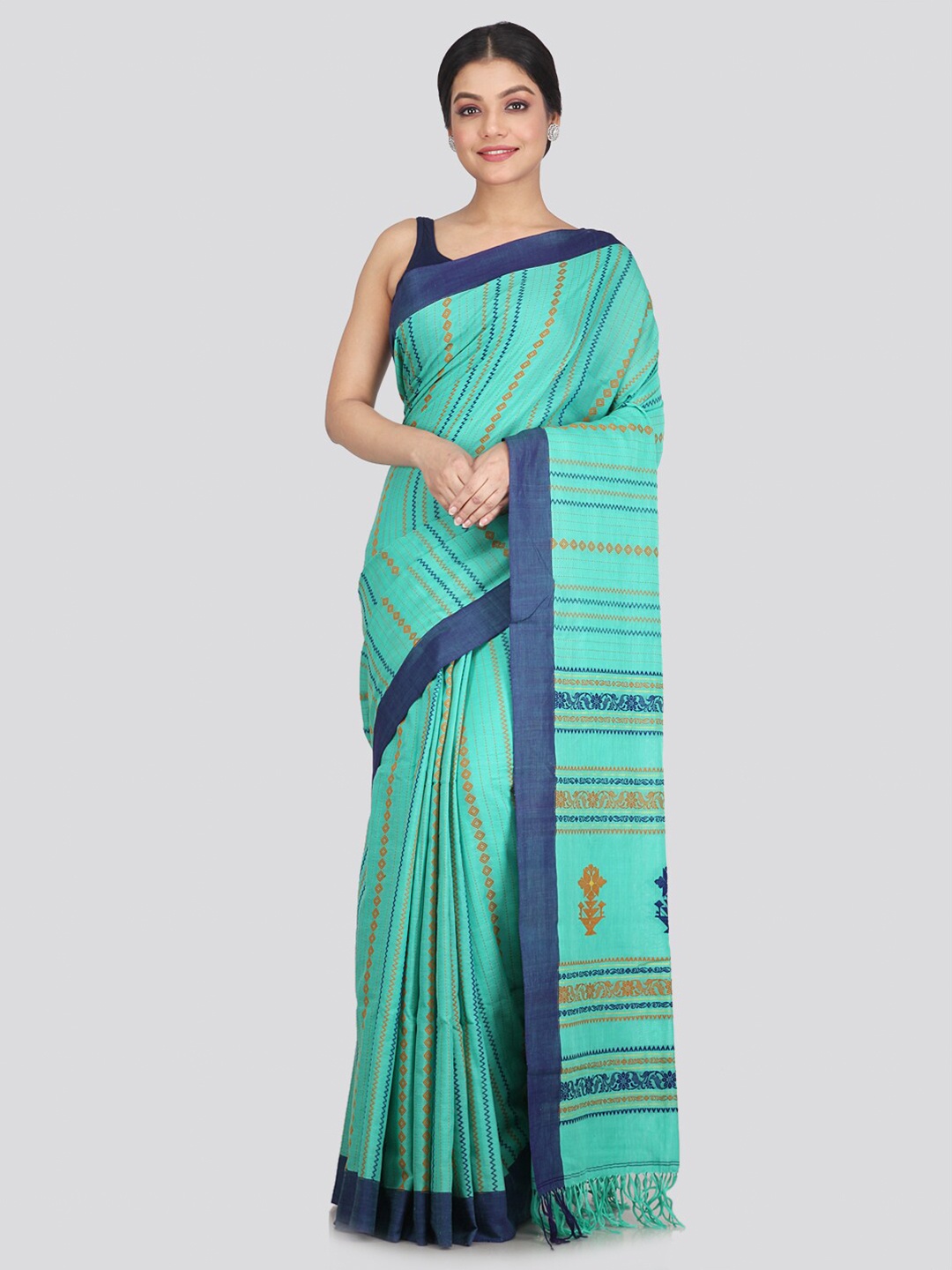 

PinkLoom Women Green & Blue Pure Cotton Woven Design Saree