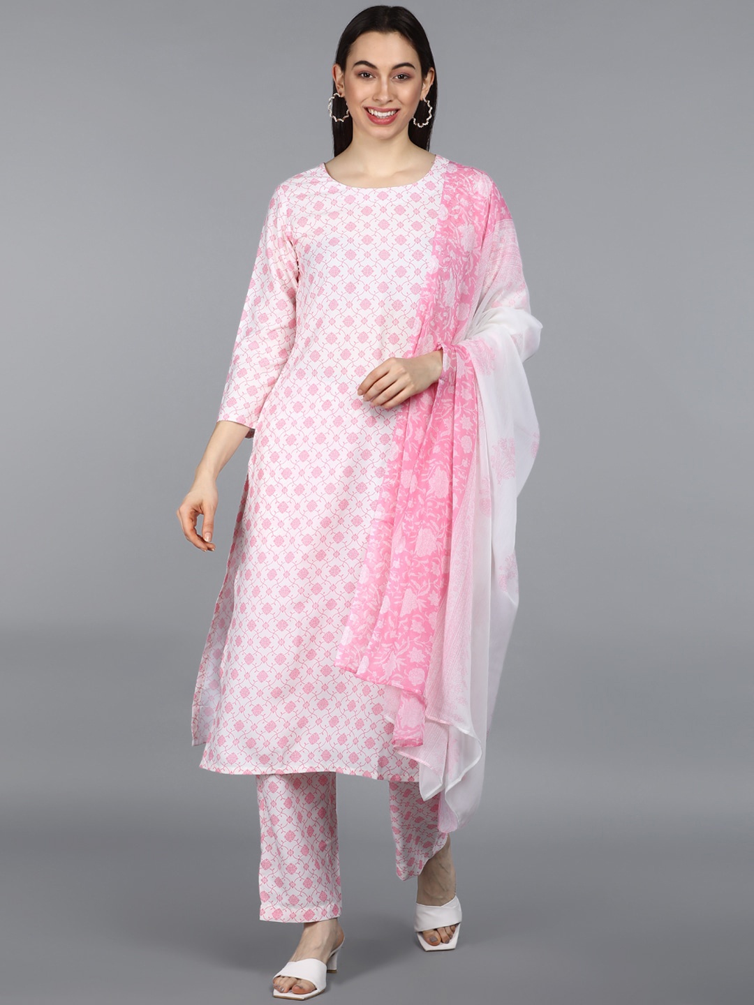 

AHIKA Women White Ethnic Motifs Printed Kurta with Trousers & With Dupatta