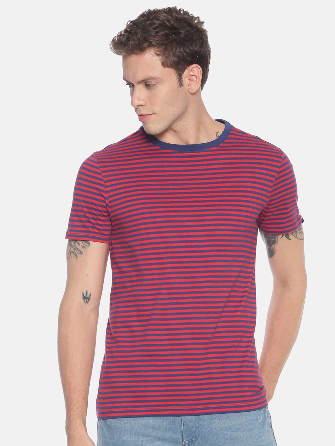 

Steenbok Men Red & Blue Striped Pure Cotton T-shirt