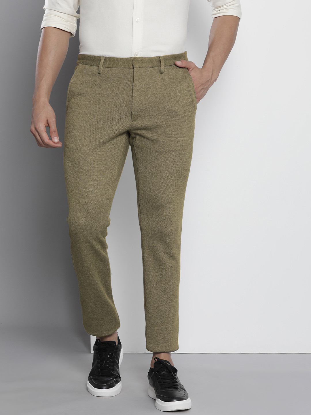 

Tommy Hilfiger Men Olive Green Slim Fit Chinos