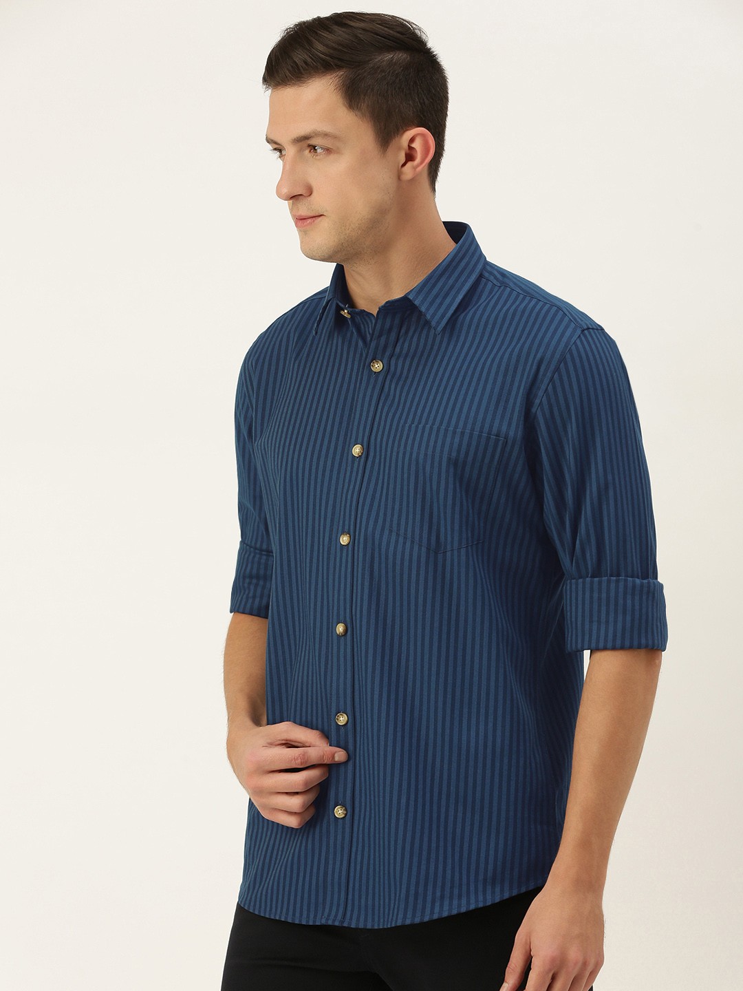 

Burnt Umber Men Navy Blue Pure Cotton Slim Fit Striped Casual Shirt