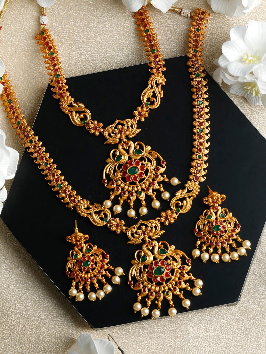 

Priyaasi Gold-Plated Real Kemp Jewellery Set