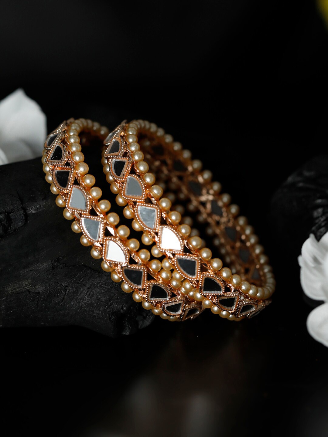 

Priyaasi Set of 2 Rose Gold Plated Mirror & Pearl Bangles