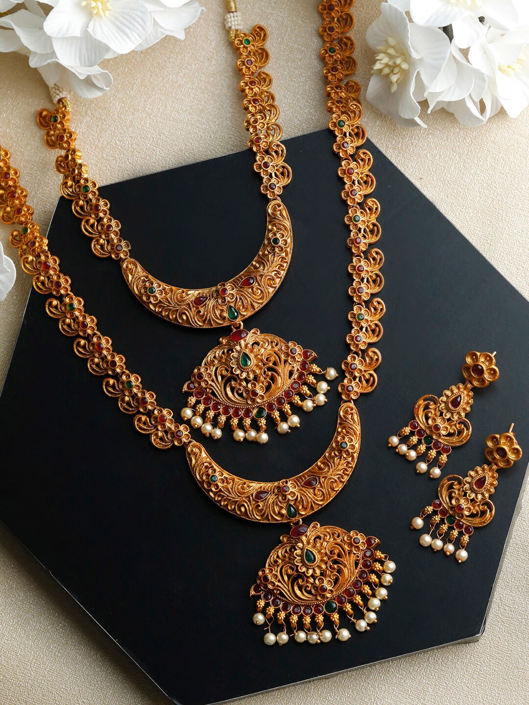

Priyaasi Gold-Plated Real Kemp Floral Jewelley Set