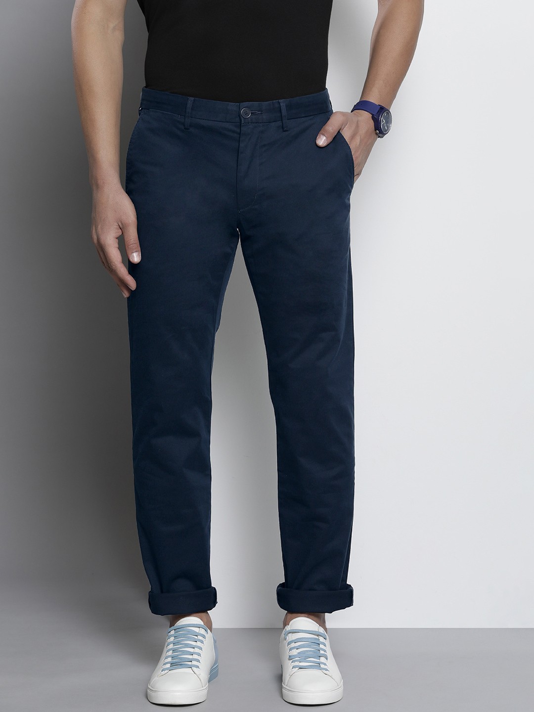 

Tommy Hilfiger Men Navy Blue Solid Chinos Trousers