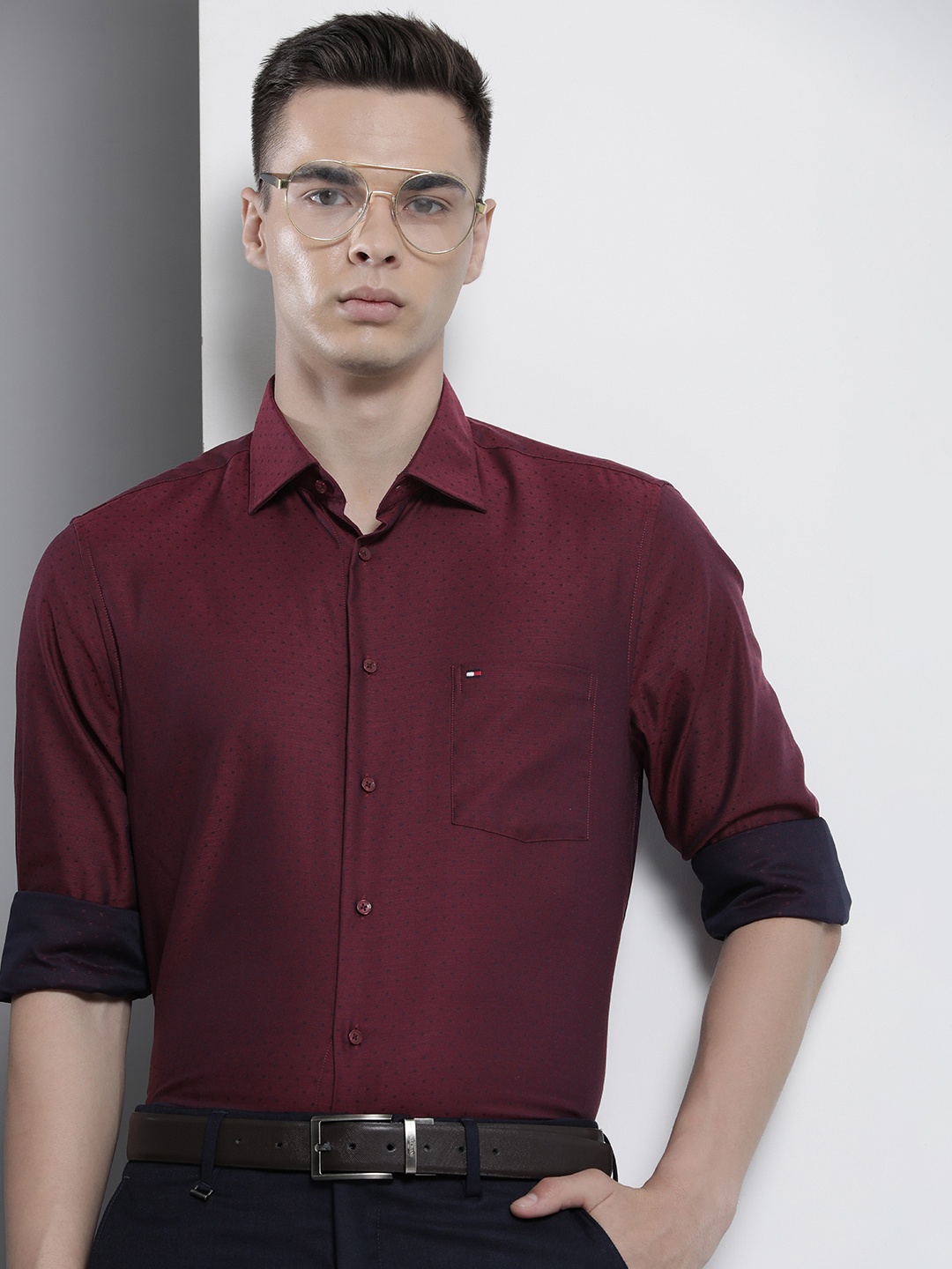 

Tommy Hilfiger Men Pure Cotton Formal Shirt, Burgundy