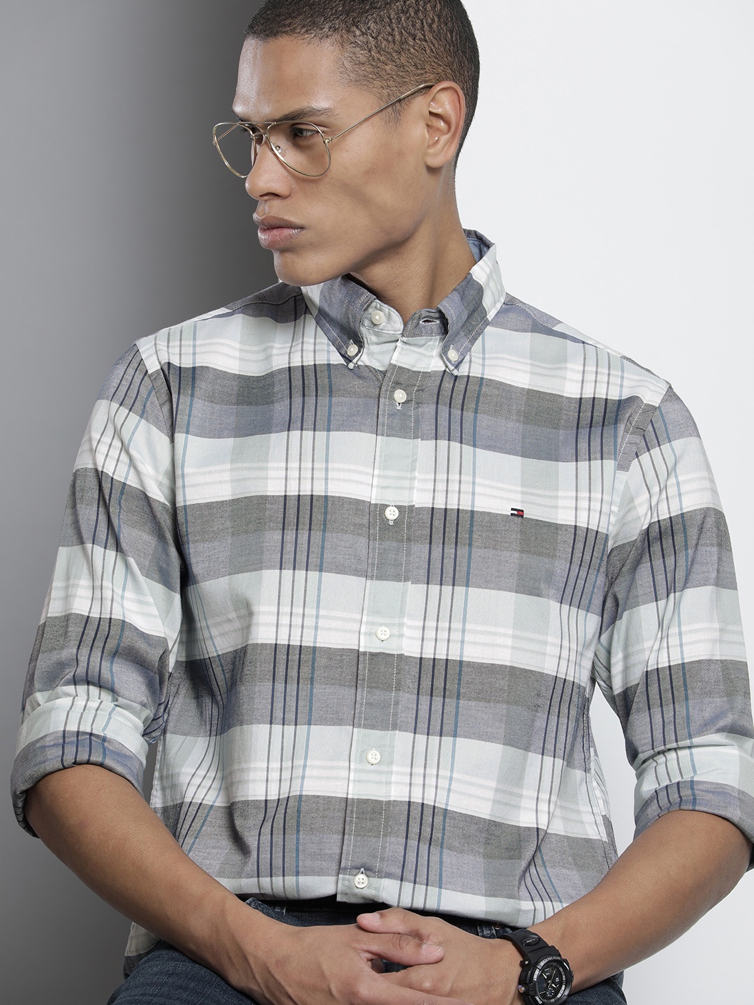 

Tommy Hilfiger Men Blue & Grey Tartan Checked Pure Cotton Casual Shirt
