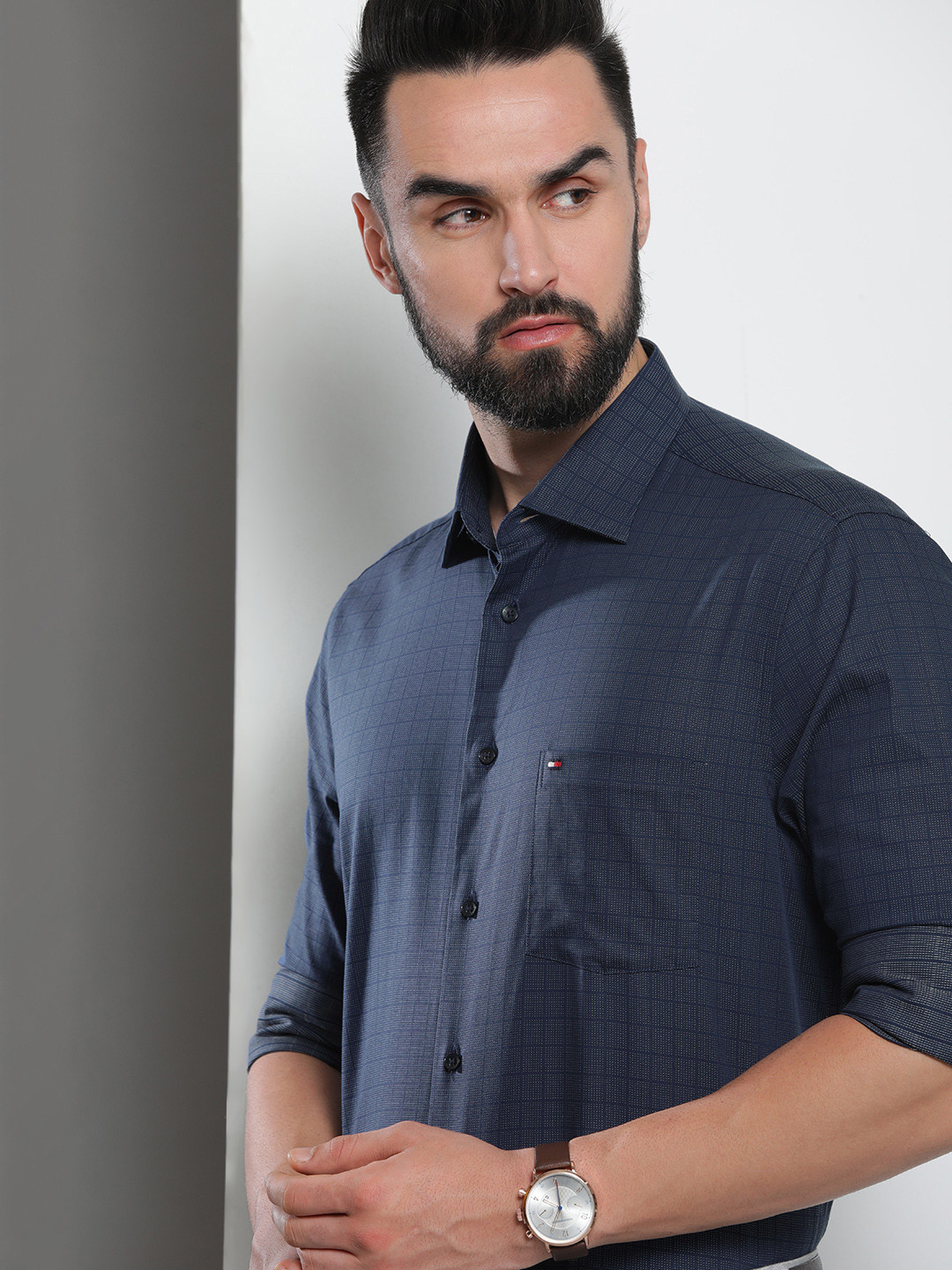 

Tommy Hilfiger Men Checked Pure Cotton Formal Shirt, Navy blue