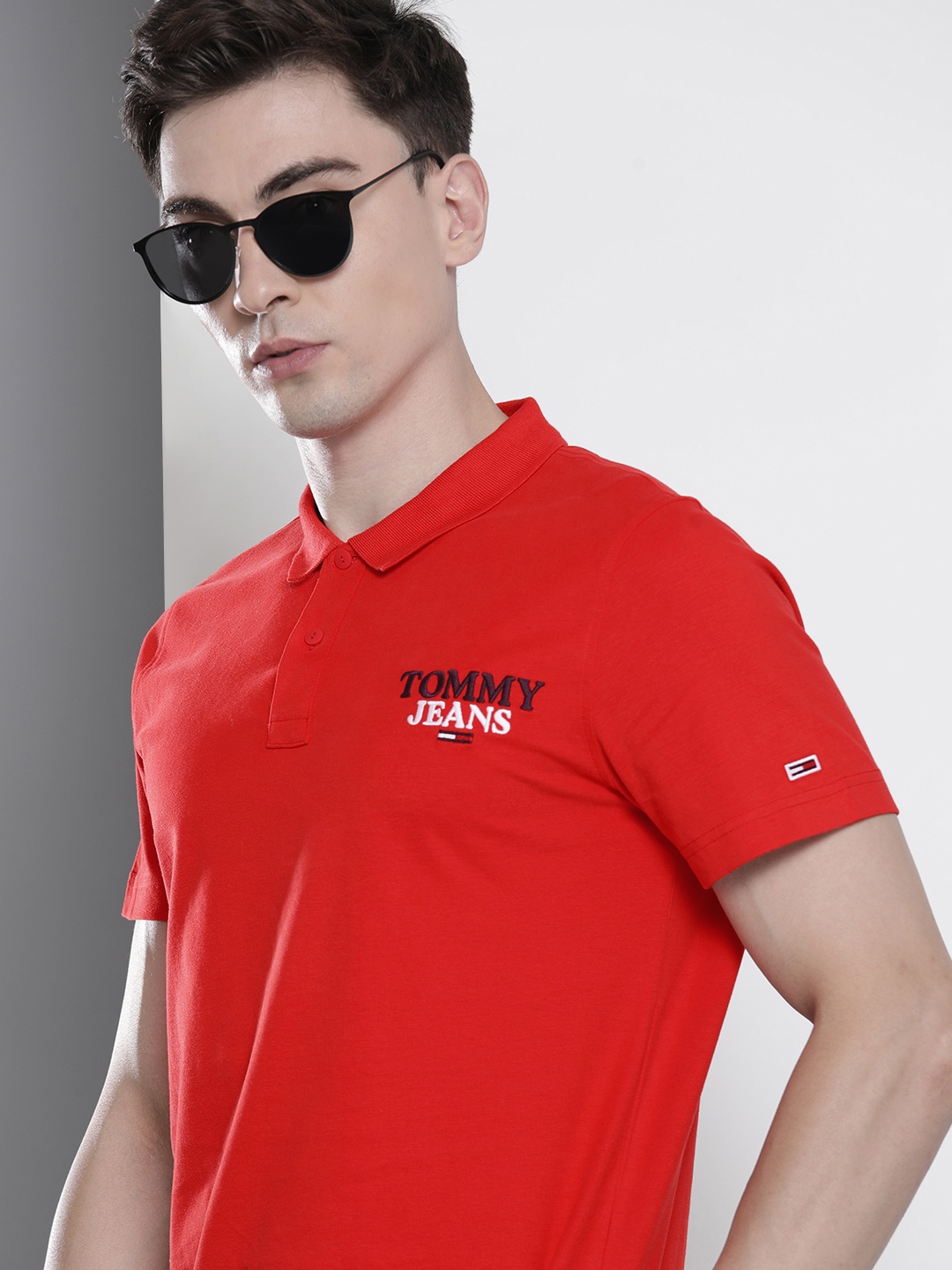 

Tommy Hilfiger Men Red & Black Brand Logo Printed Polo Collar T-shirt