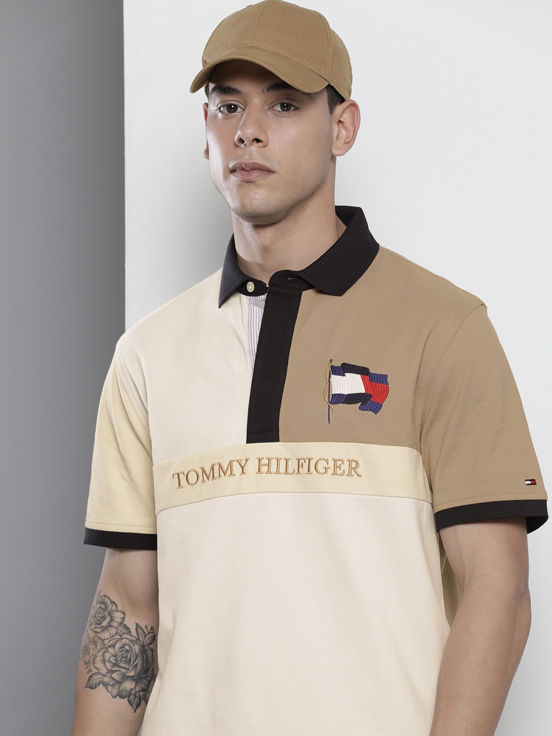 

Tommy Hilfiger Men Camel Brown & Beige Colourblocked Polo Collar Pure Cotton T-shirt