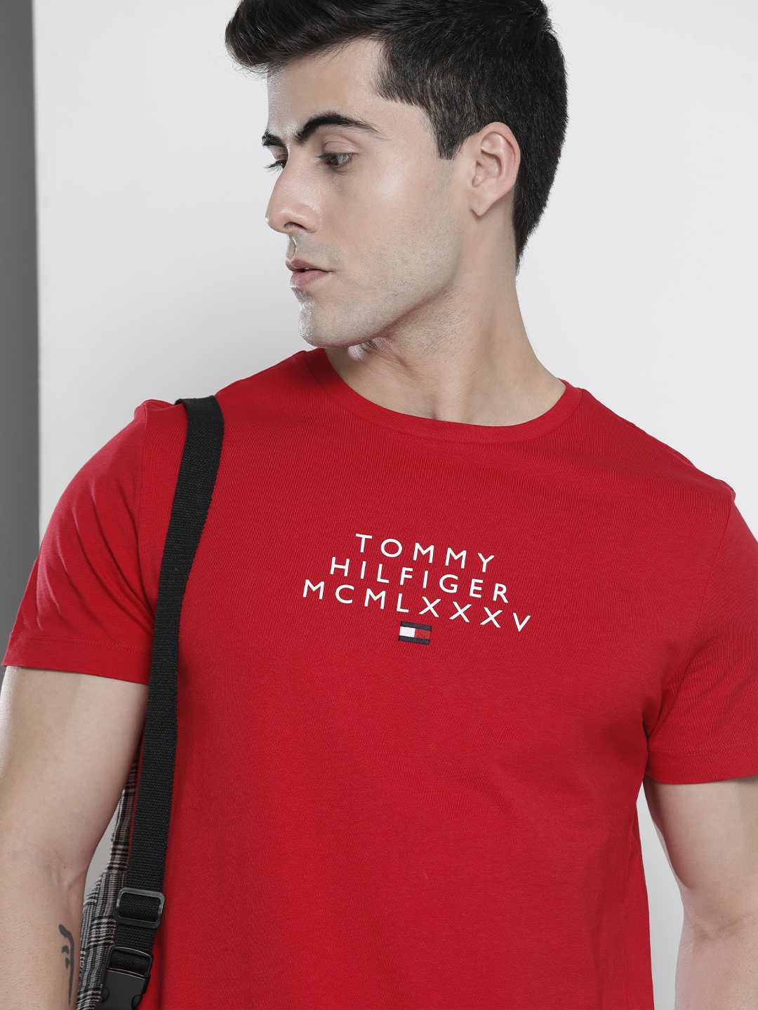 

Tommy Hilfiger Men Red Typography Printed Organic Cotton Casual T-shirt