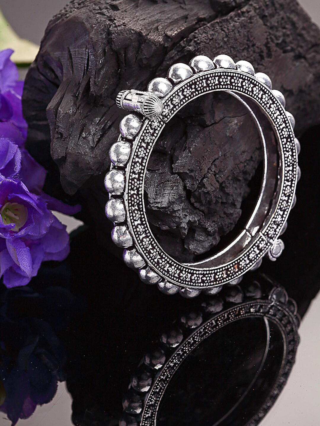 

Moedbuille Women Antique Tribal Look Oxidized Silver Plated Bracelet