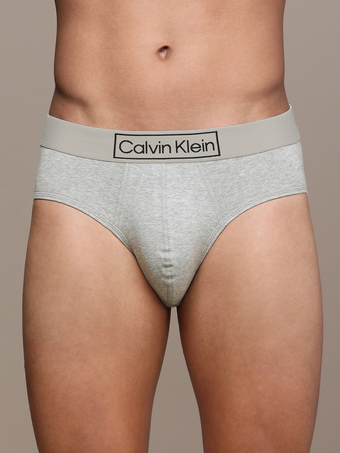 

Calvin Klein Underwear Men Grey Colourblocked Hip Briefs-NB3082P7A