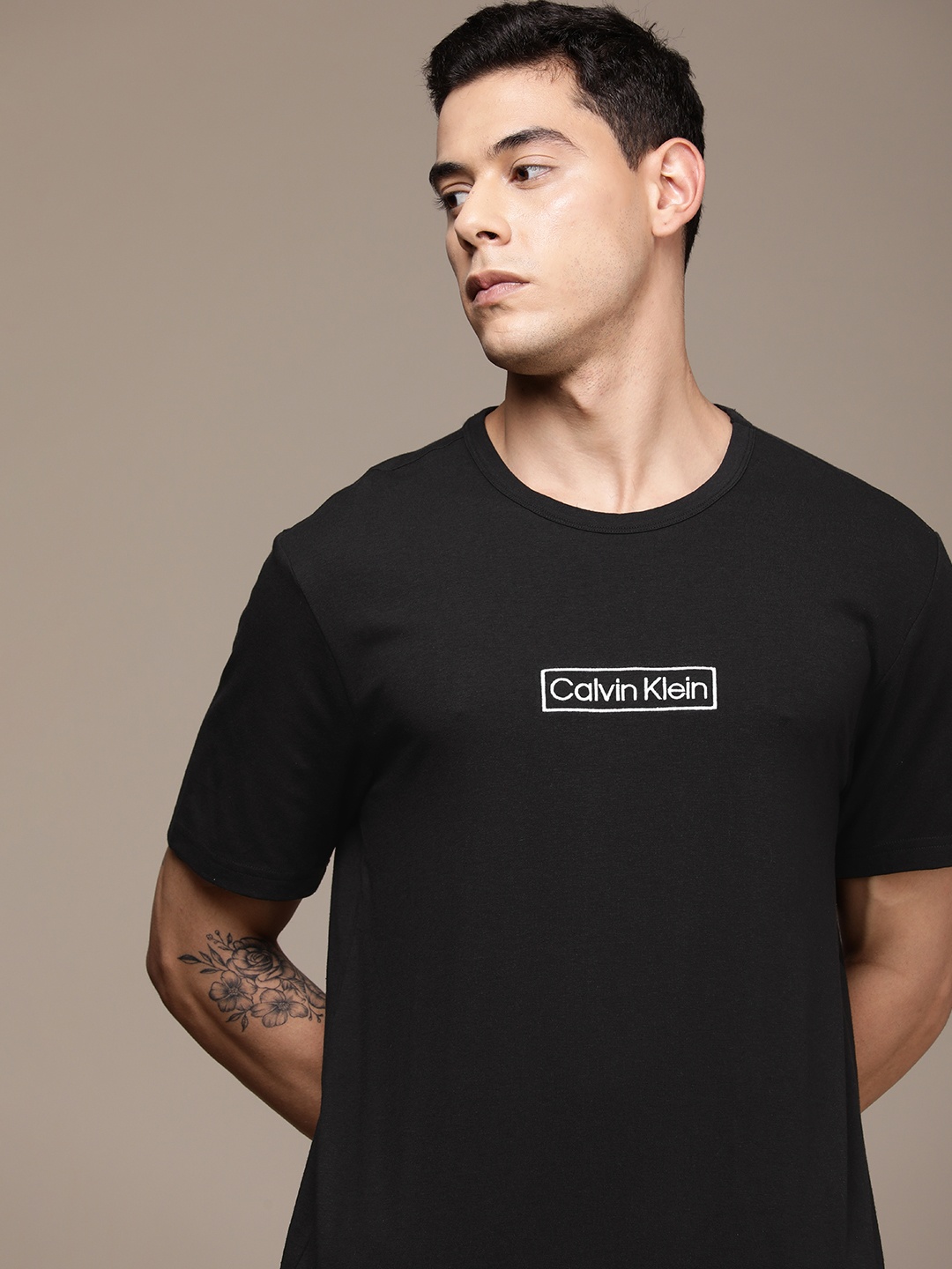 

Calvin Klein Underwear Men Black Brand logo Printed Round Neck Lounge Tshirt