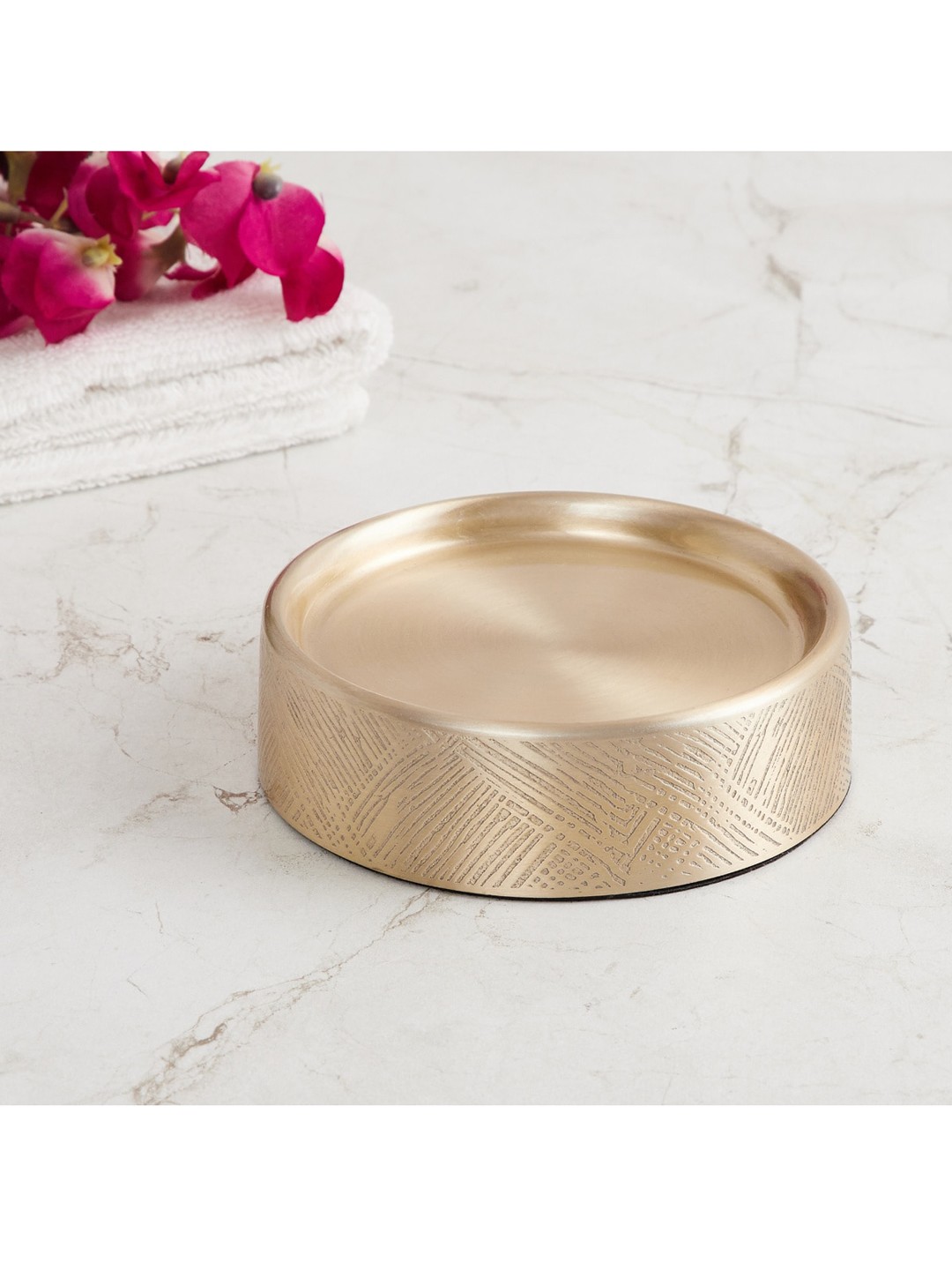 

Home Centre Gold-Toned Panama Textured Soap Dish