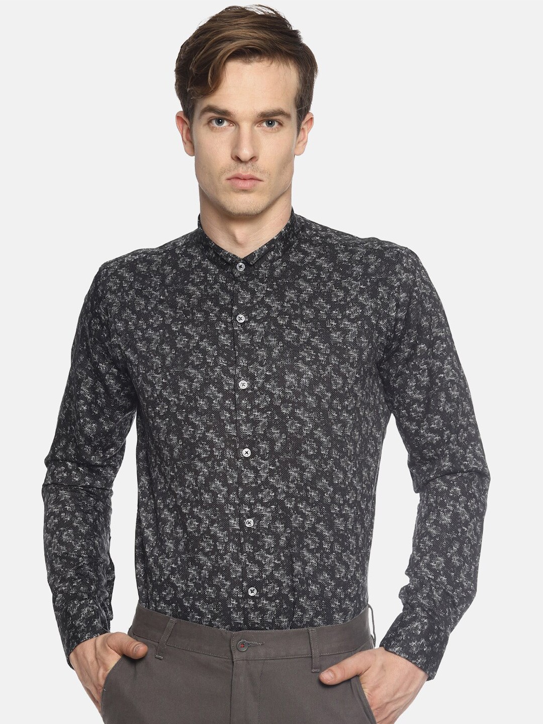 

COUPER & COLL Men Black Premium Slim Fit Floral Printed Casual Shirt