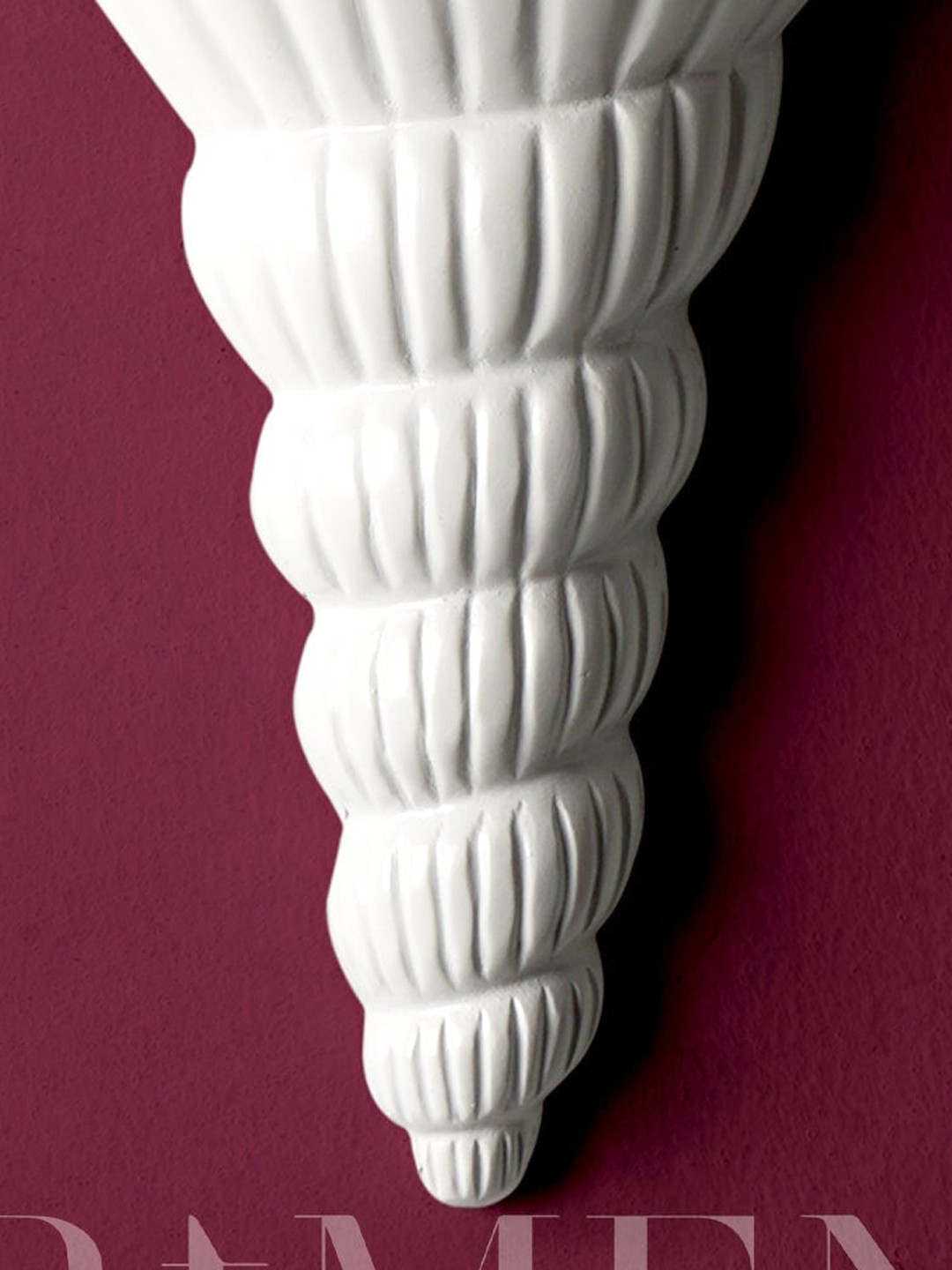 

THE ARTMENT Set Of 3 White Shimmery Sea Shell Wall Decor