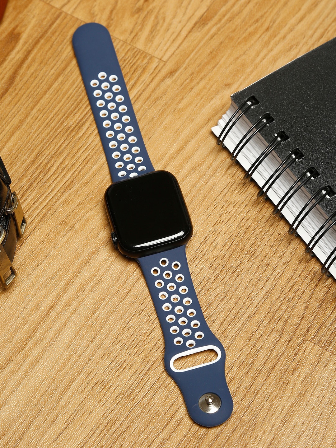 

MUTAQINOTI White & Navy Blue Sport Edition Silicone Smartwatch Strap