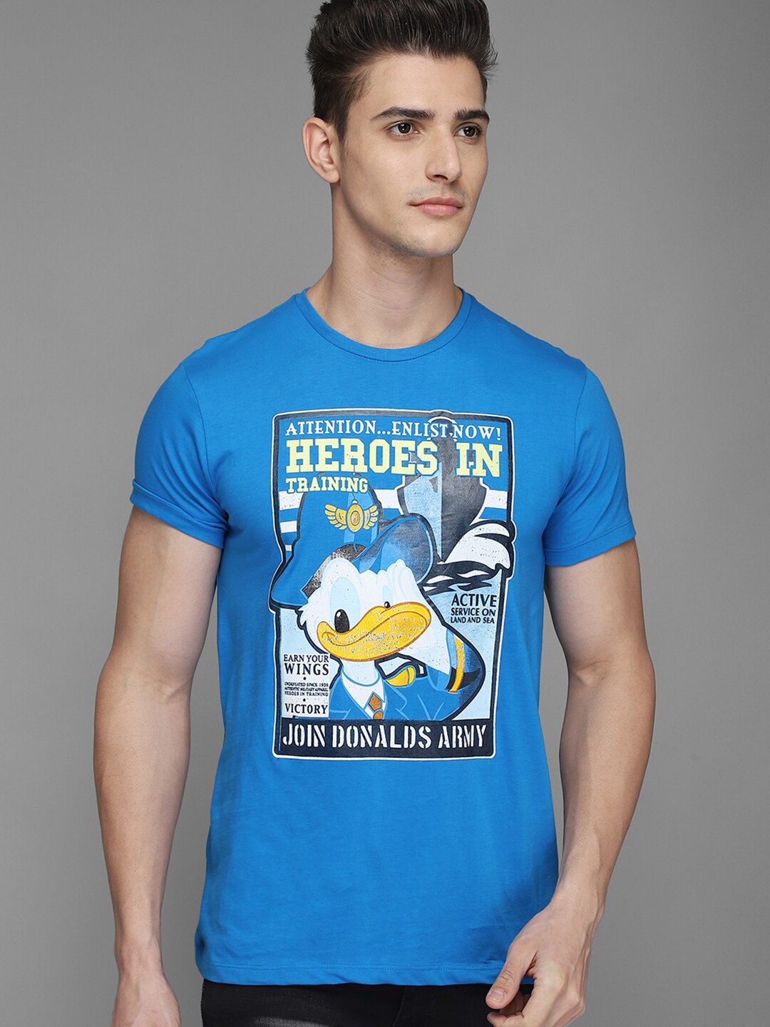 

Free Authority Men Blue Donald Duck Printed Pure Cotton T-shirt