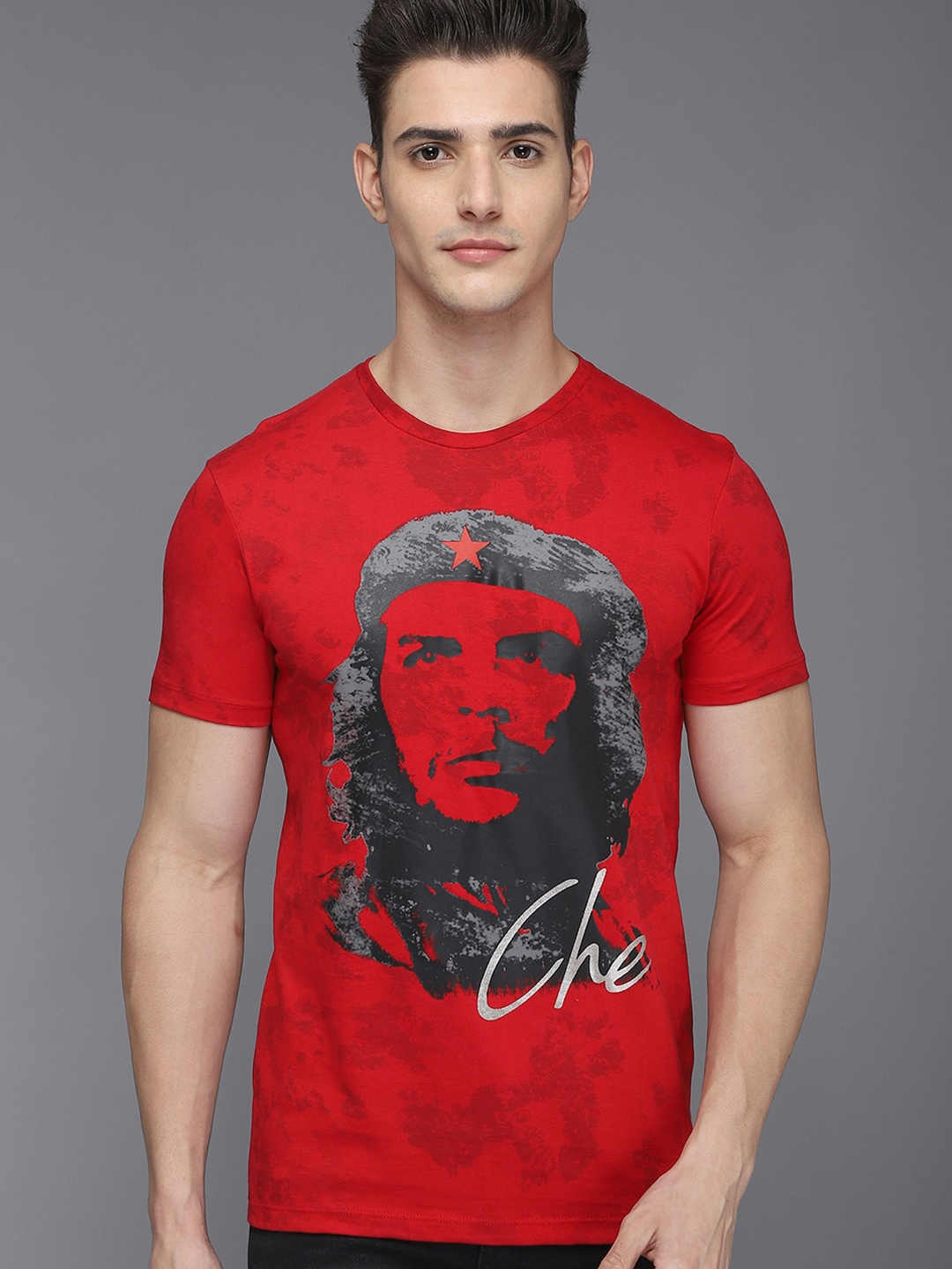 

Free Authority Men Red Che Guevara Printed T-shirt