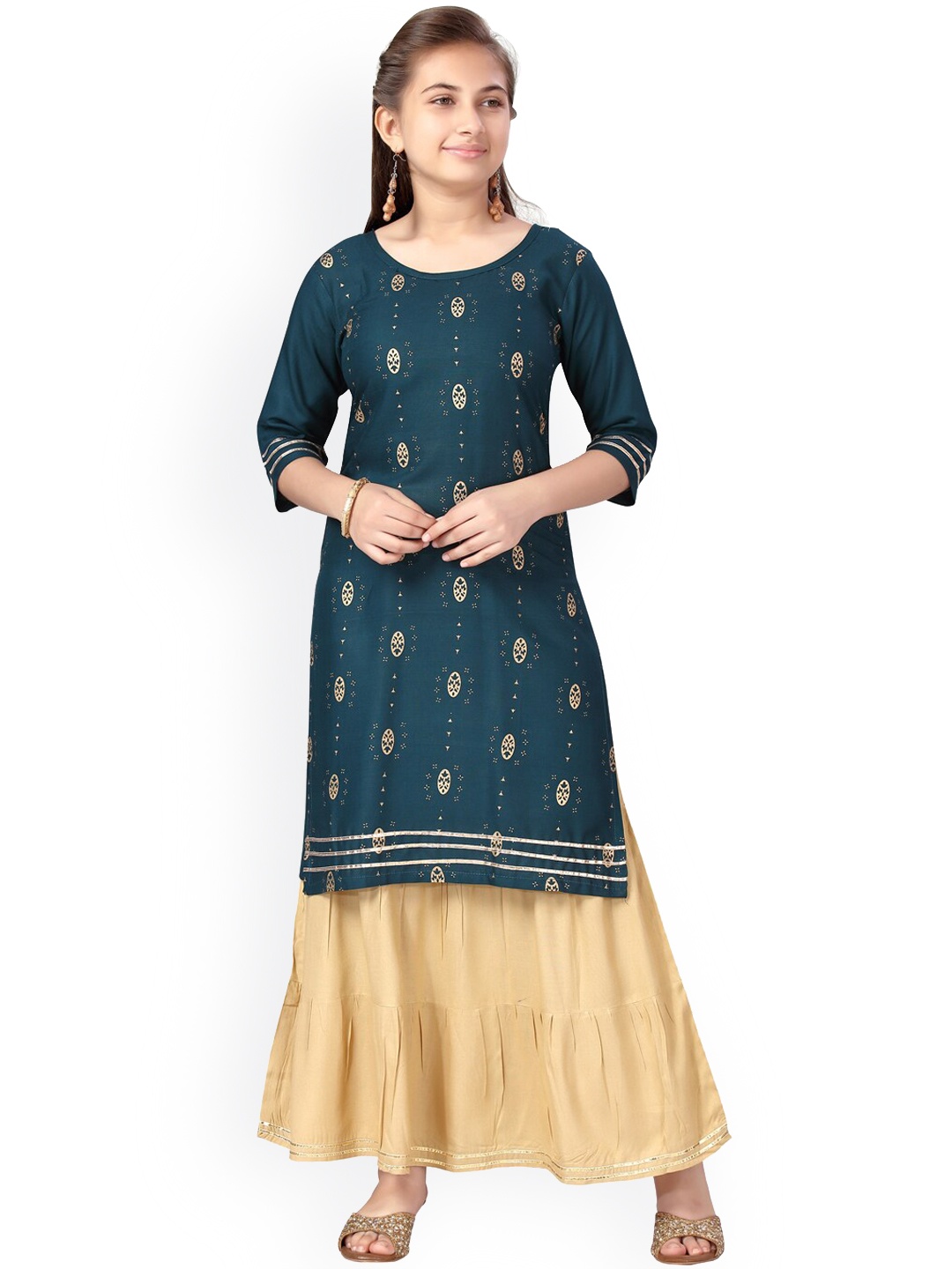 

Aarika Girls Green Ethnic Motifs Printed Pure Cotton Kurta with Skirt