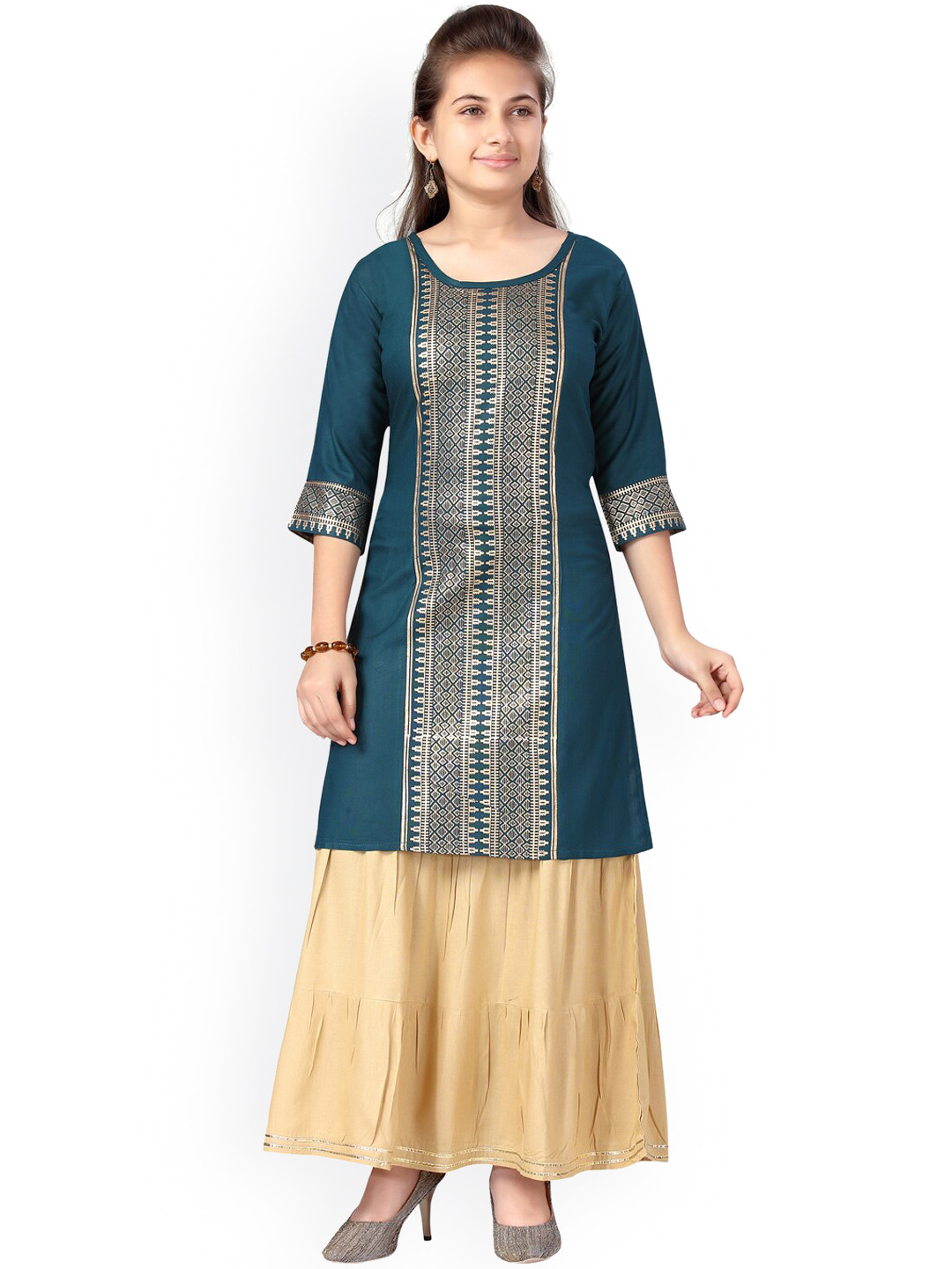 

Aarika Girls Teal Printed Pure Cotton Kurta with Skirt