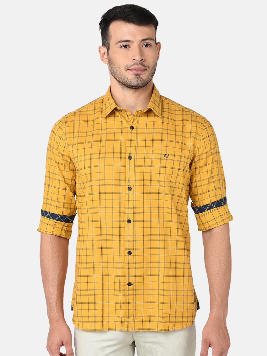 

J Hampstead Men Mustard Classic Slim Fit Checked Casual Shirt