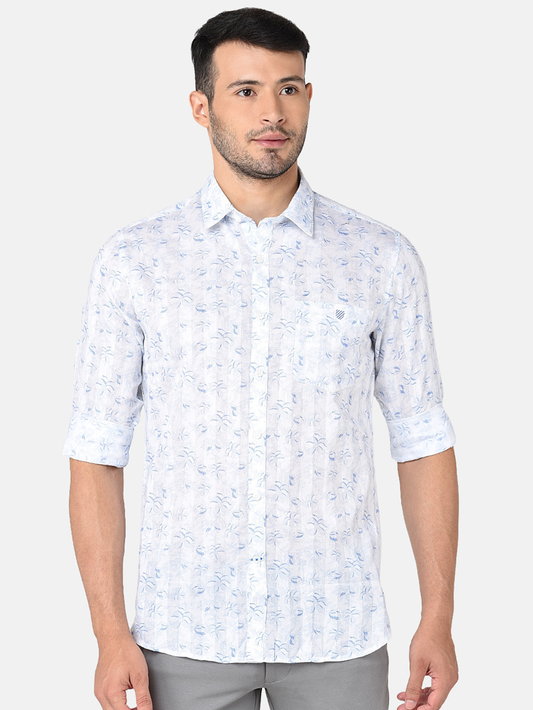 

J Hampstead Men White Classic Slim Fit Floral Printed Casual Shirt