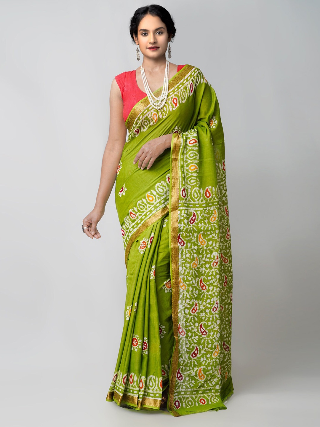 

Unnati Silks Green & White Batik Zari Pure Cotton Handloom Sustainable Block Print Saree
