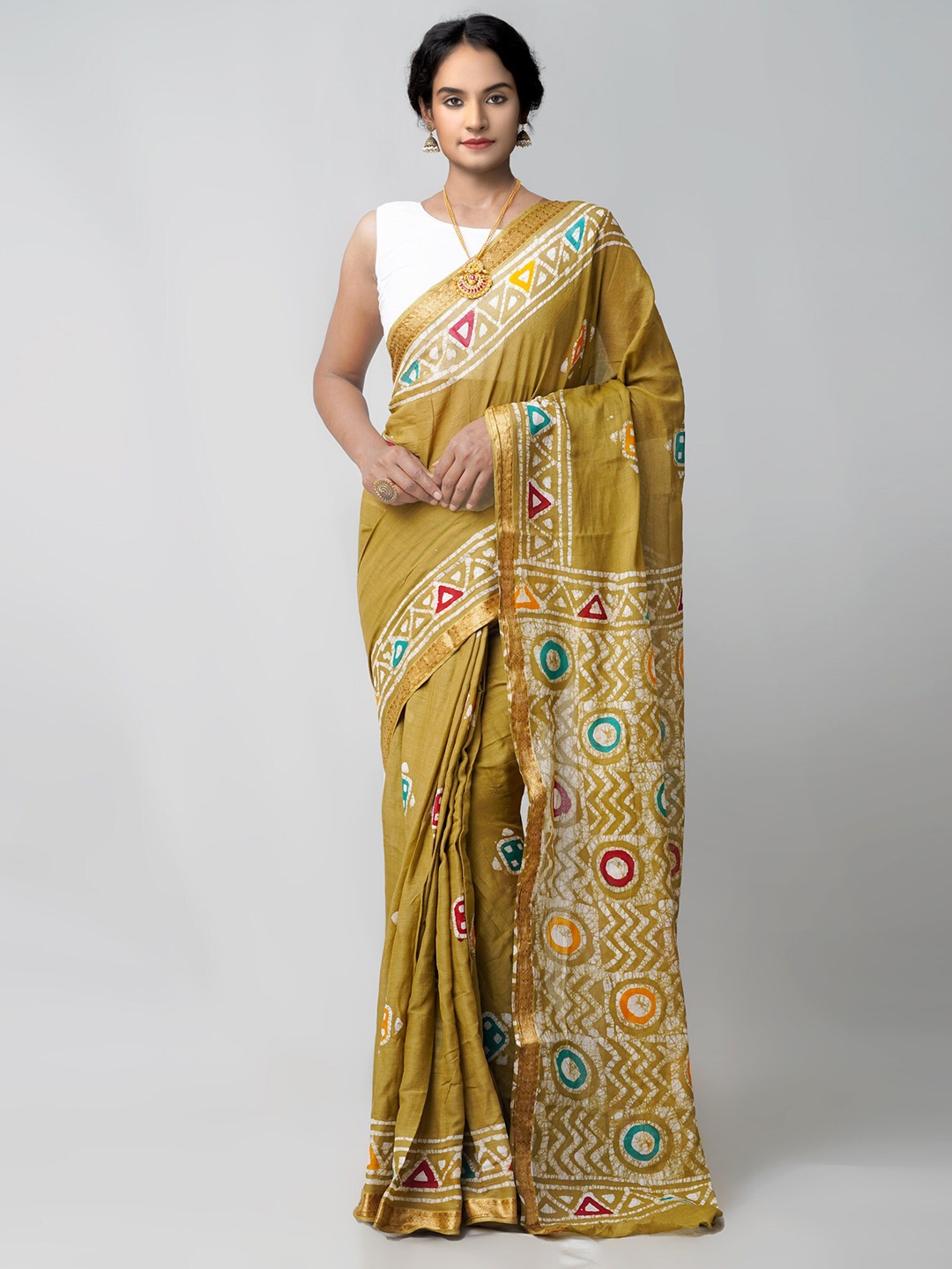 

Unnati Silks Brown & White Batik Handloom Sustainable Zari Pure Cotton Block Print Saree