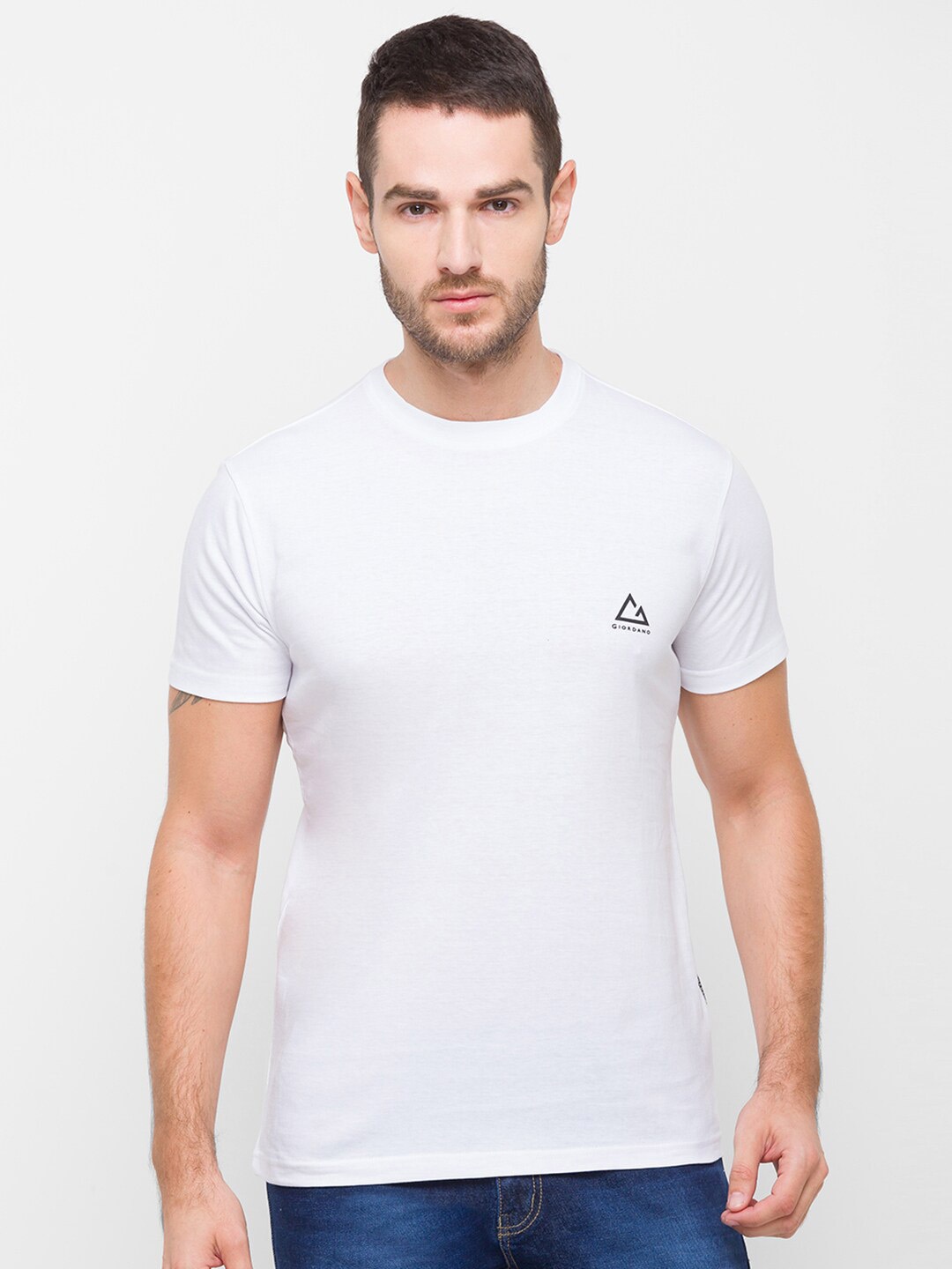 

GIORDANO Men White Slim Fit T-shirt