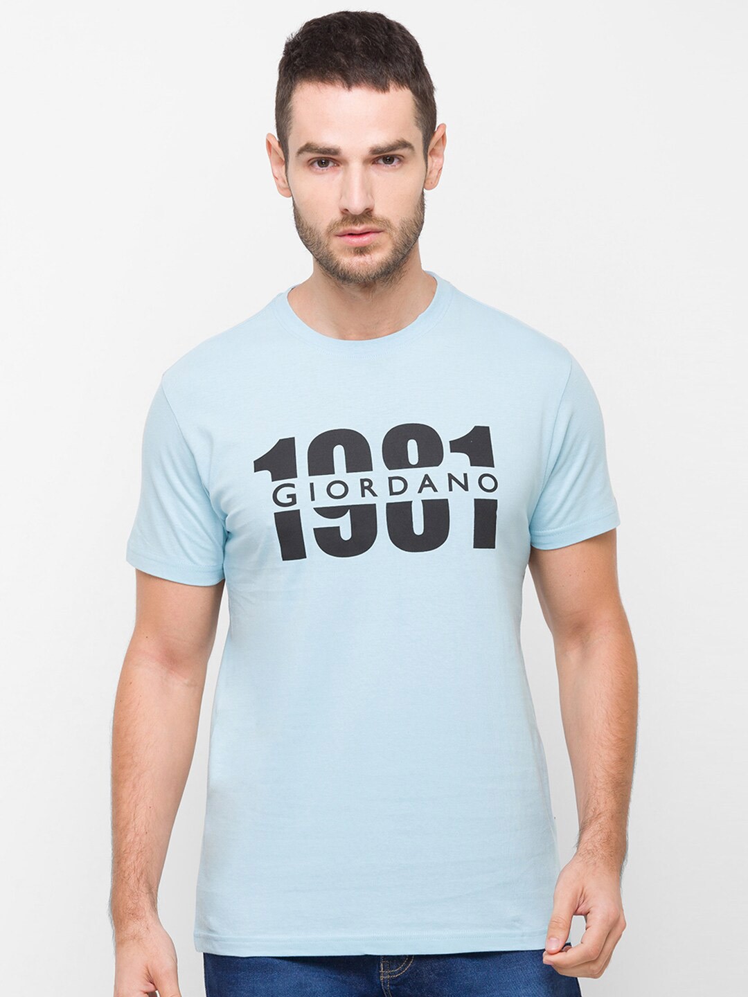 

GIORDANO Men Blue Typography Printed Slim Fit T-shirt