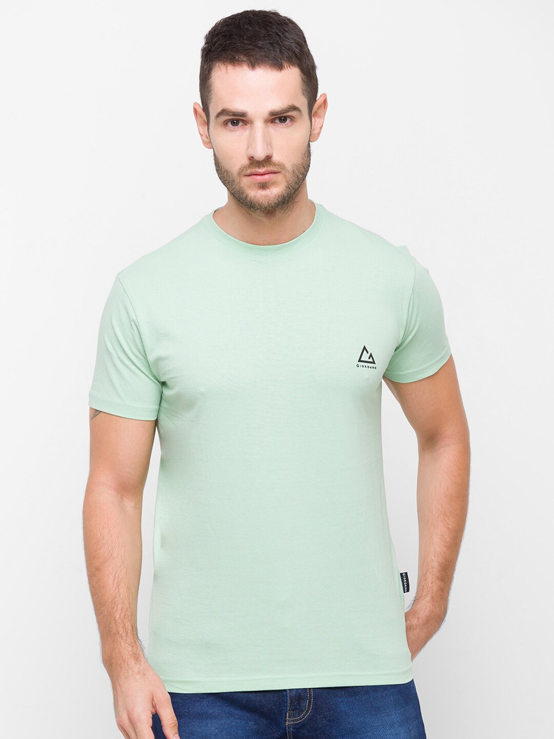 

GIORDANO Men Green Slim Fit T-shirt