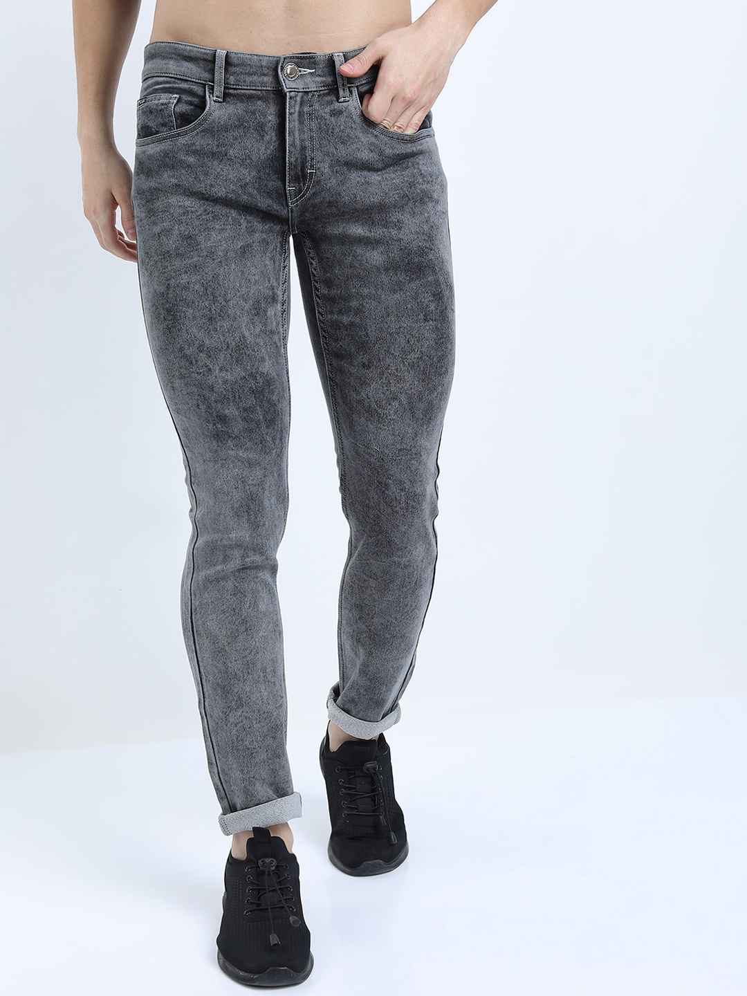 

HIGHLANDER Men Charcoal Slim Fit Heavy Fade Stretchable Jeans