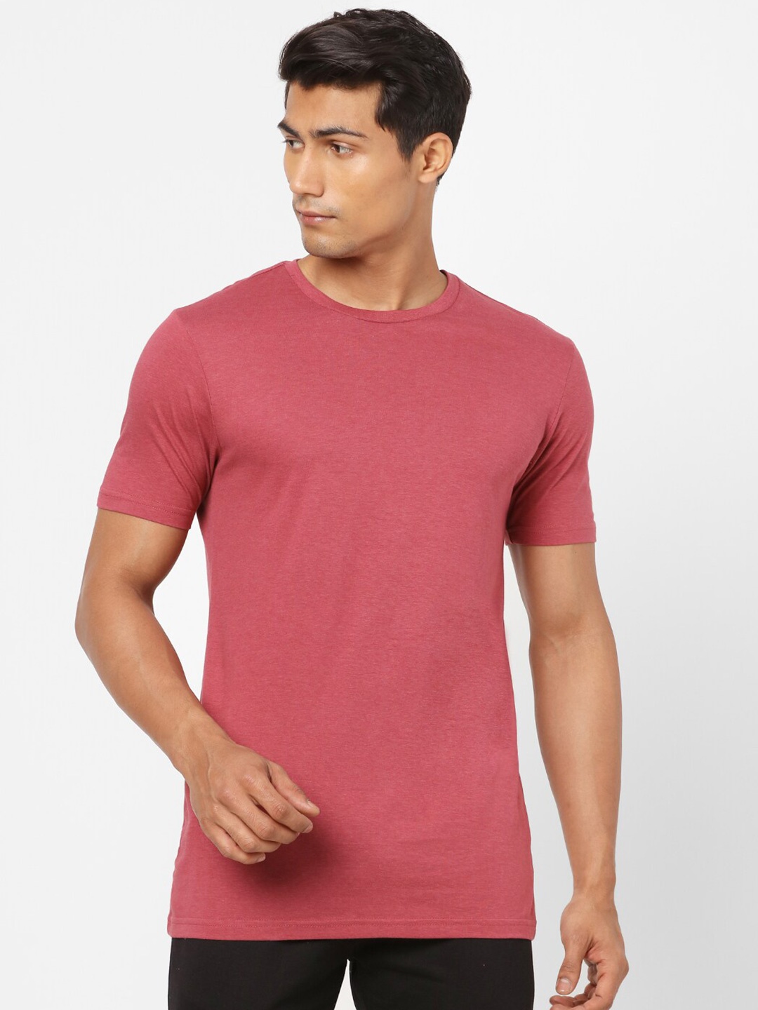 

Ajile by Pantaloons Men Red Slim Fit T-shirt