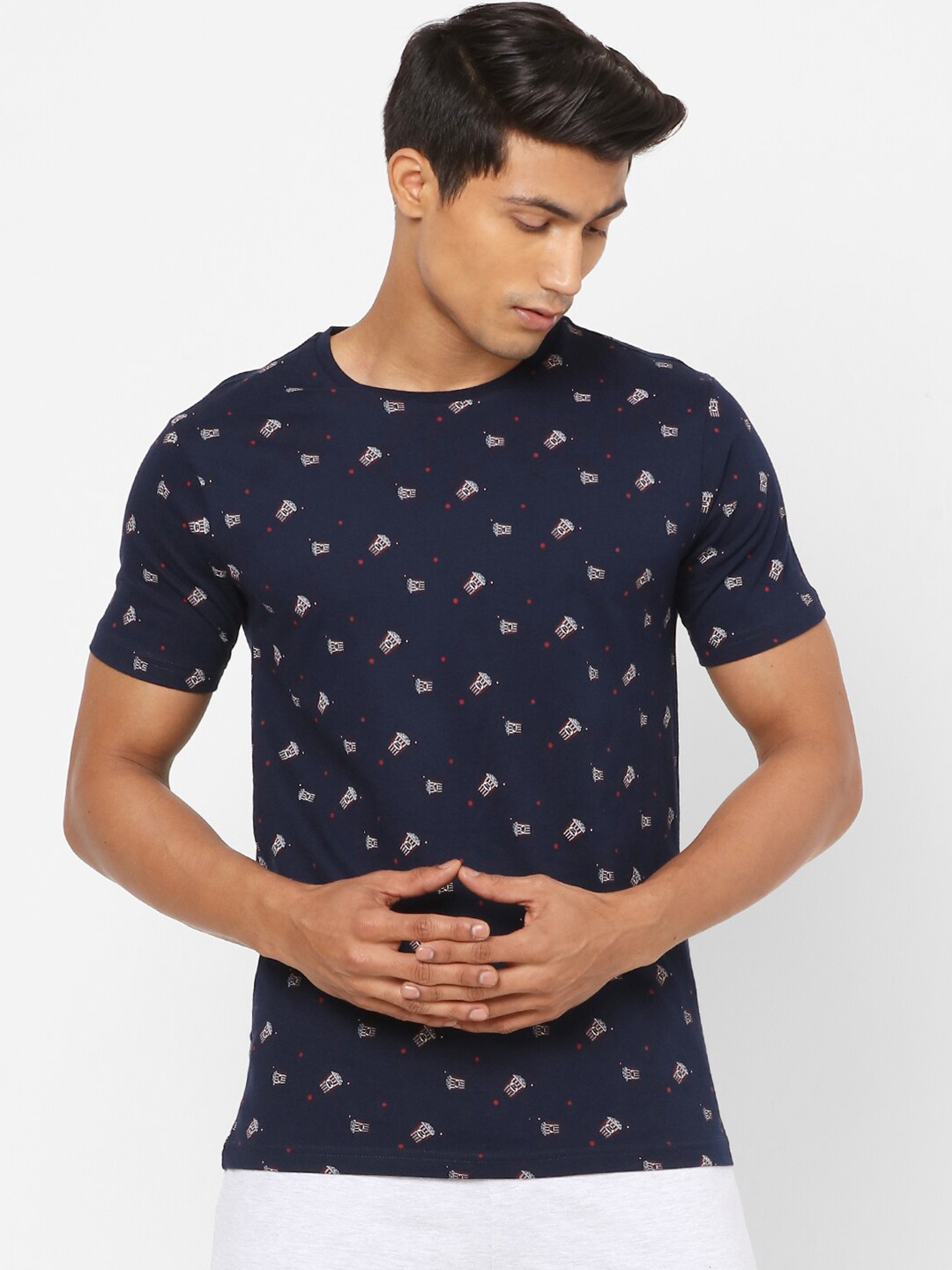 

Ajile by Pantaloons Men Navy Blue & Red Printed Slim Fit Pure Cotton Lounge T-shirt