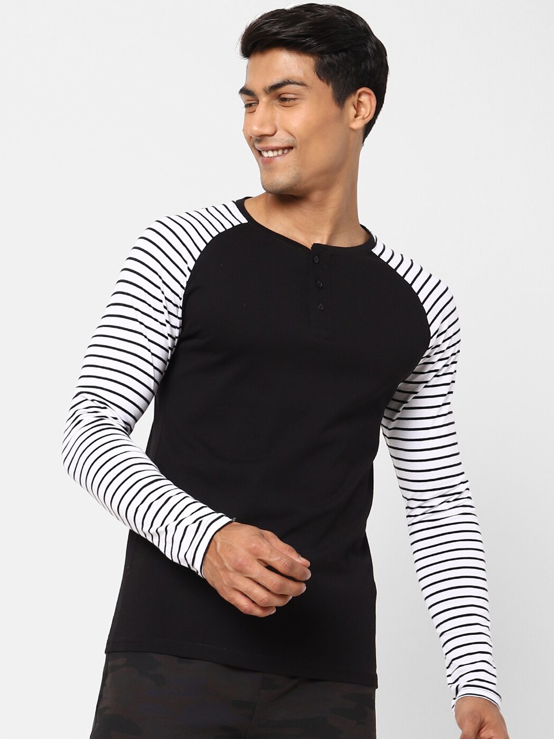 

Ajile by Pantaloons Men Black & White Striped Slim Fit Pure Cotton Lounge T-shirt
