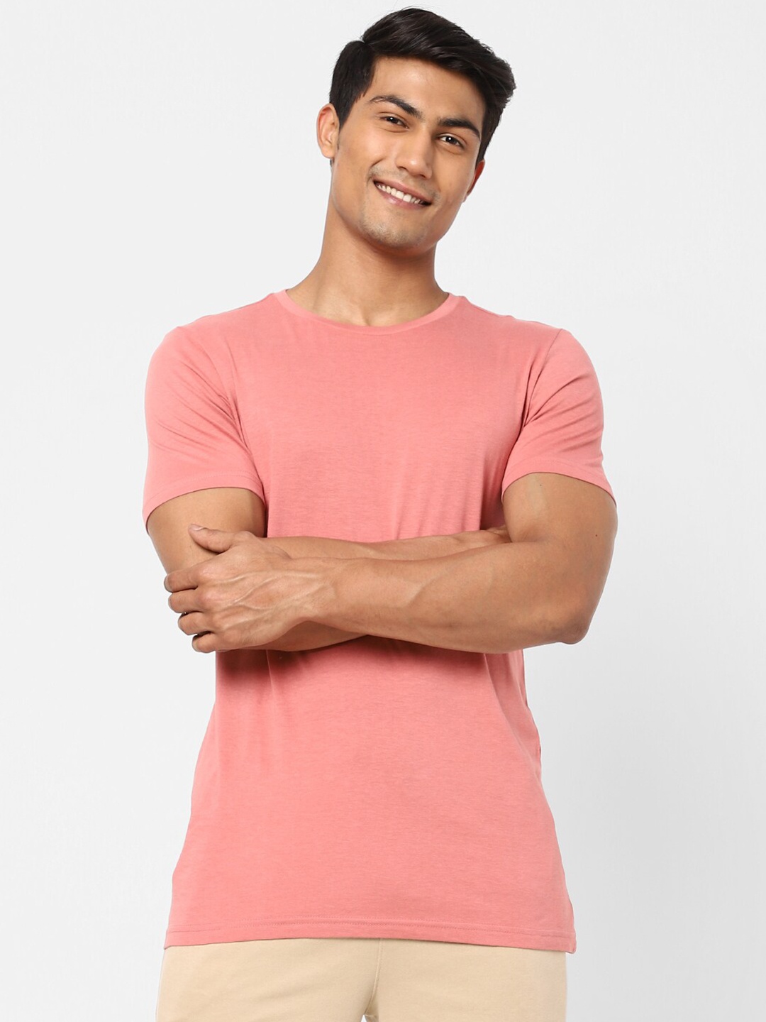 

Ajile by Pantaloons Men Peach Slim Fit T-shirt
