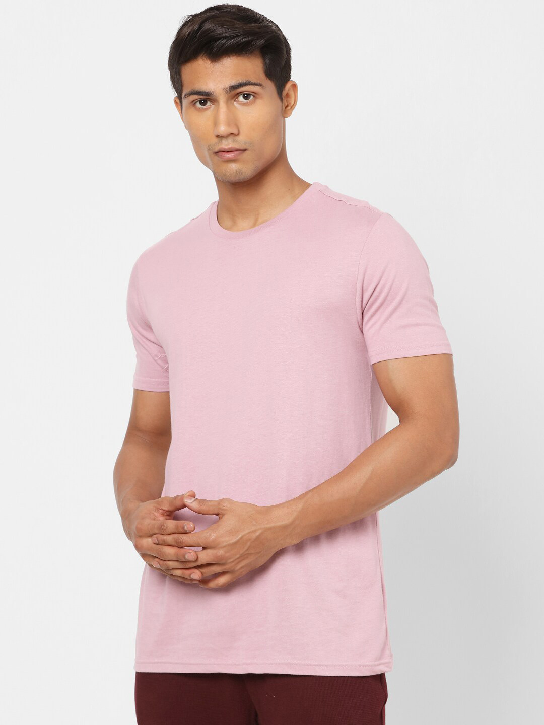 

Ajile by Pantaloons Men Pink Slim Fit T-shirt