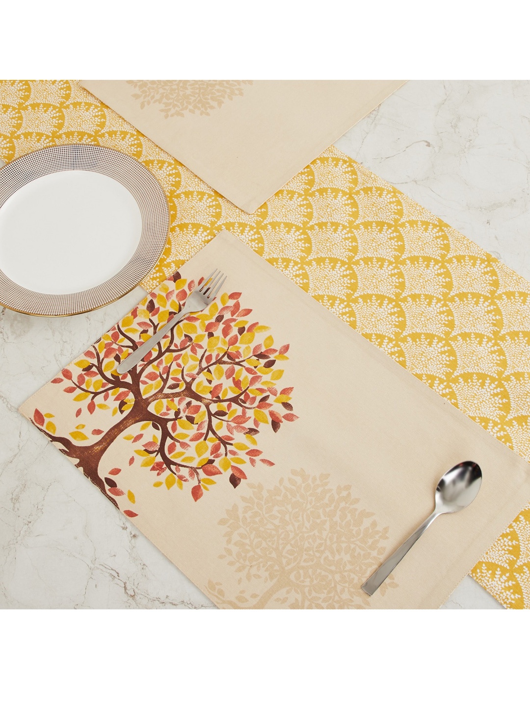 

Home Centre Set Of 7 Printed Cotton Reversible Table Runner & Placemats, Yellow