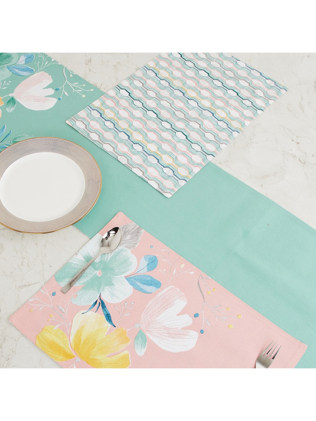 

Home Centre Set Of 7 Teal & Pink Printed Cotton Reversible Table Runner & Placemats