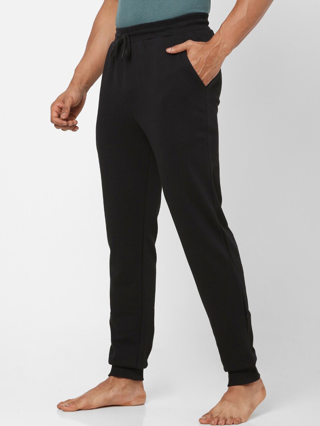 

Ajile by Pantaloons Men Black Solid Lounge Pants