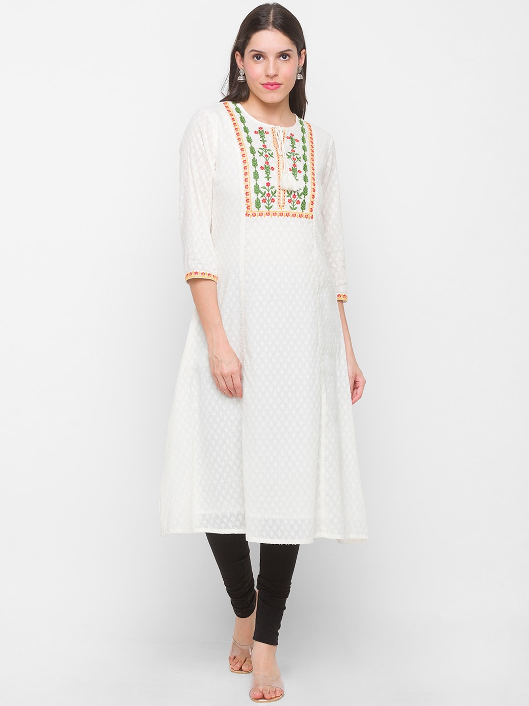 

Globus Women Off White Ethnic Motifs Embroidered Thread Work Kurta