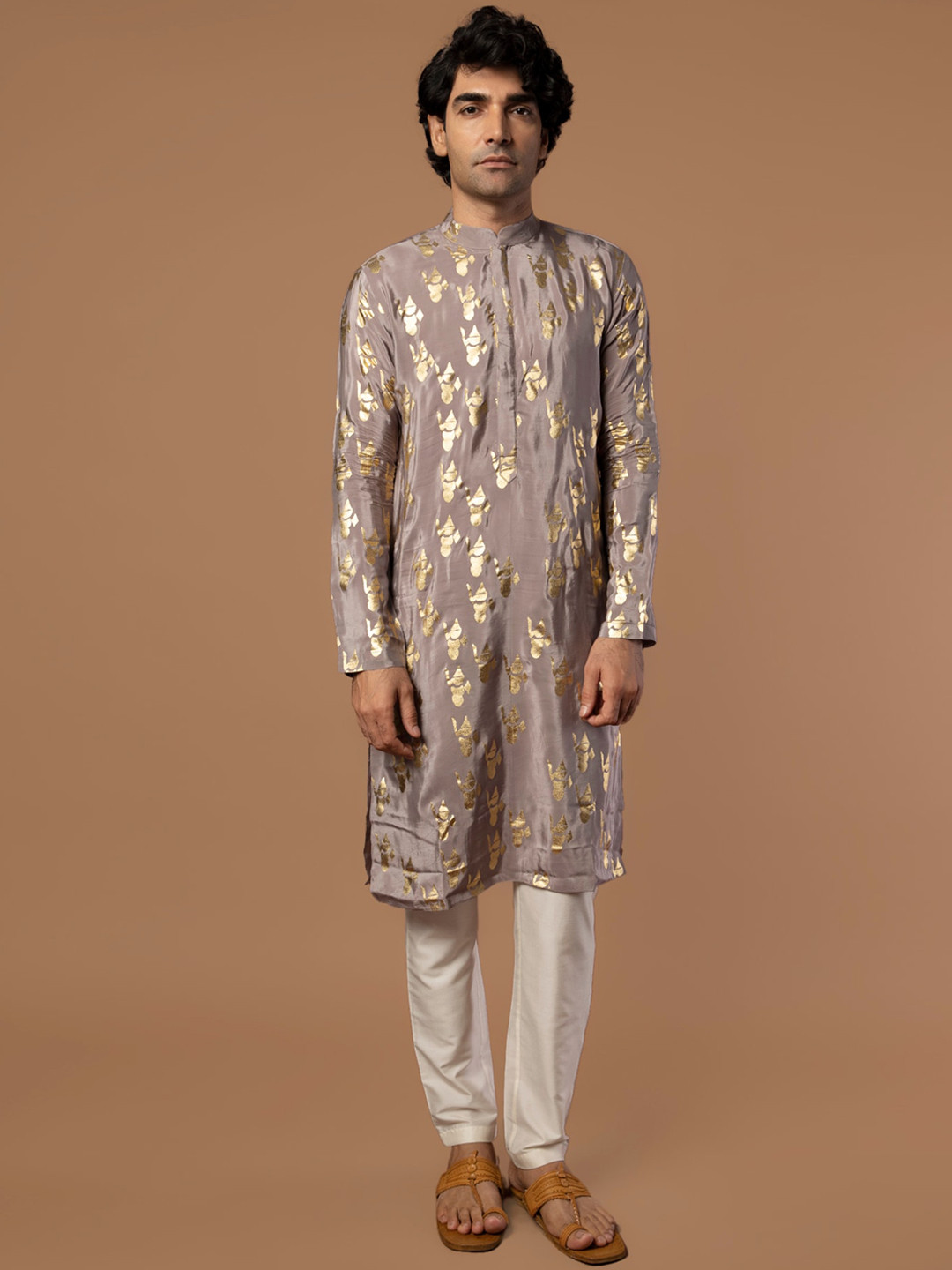 

Masaba Men Grey Abstract Straight Kurta