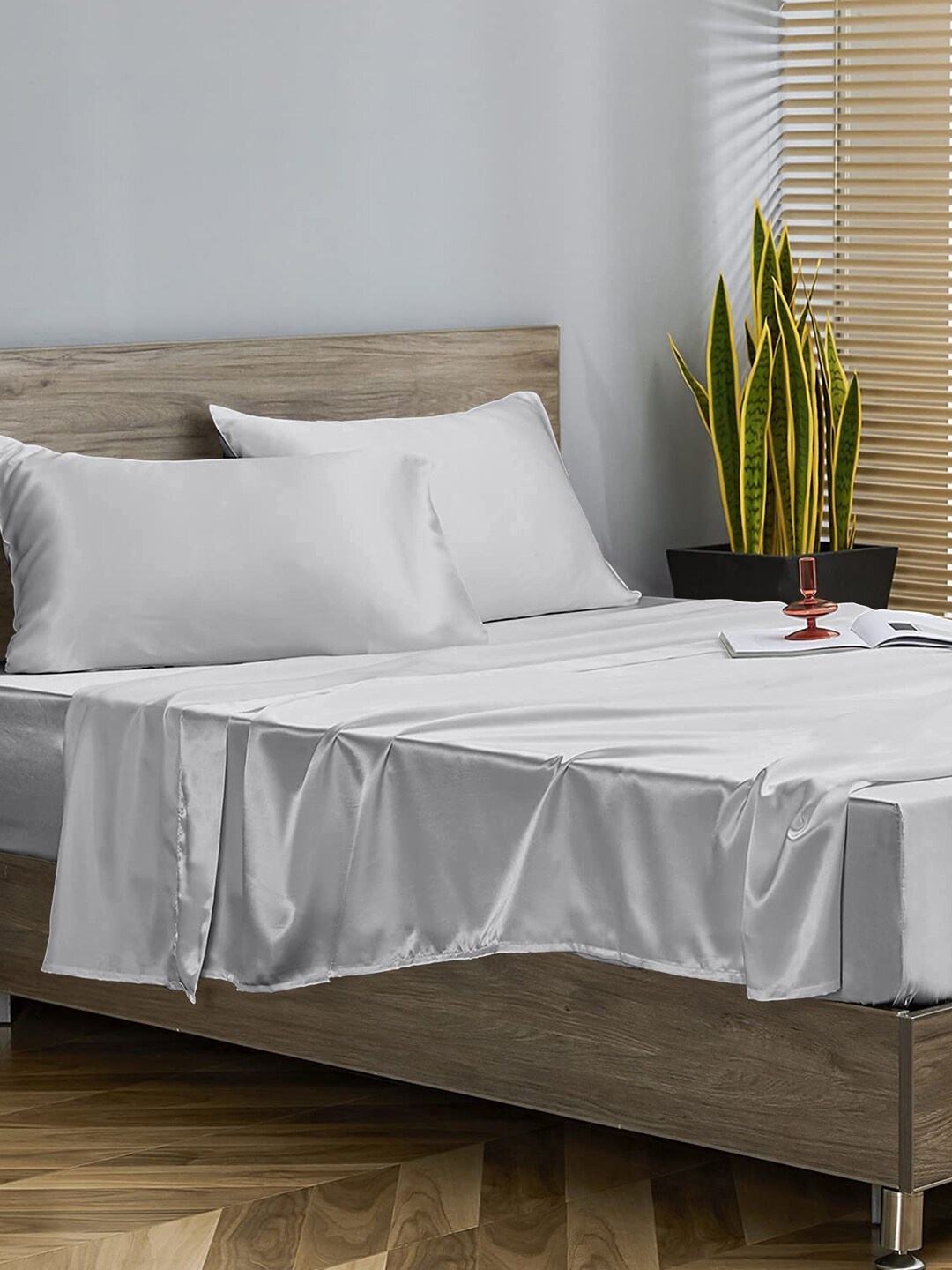

LINENWALAS Happy Sleeping Set Of 2 Silver-Coloured Solid 300 GSM Pillow Covers