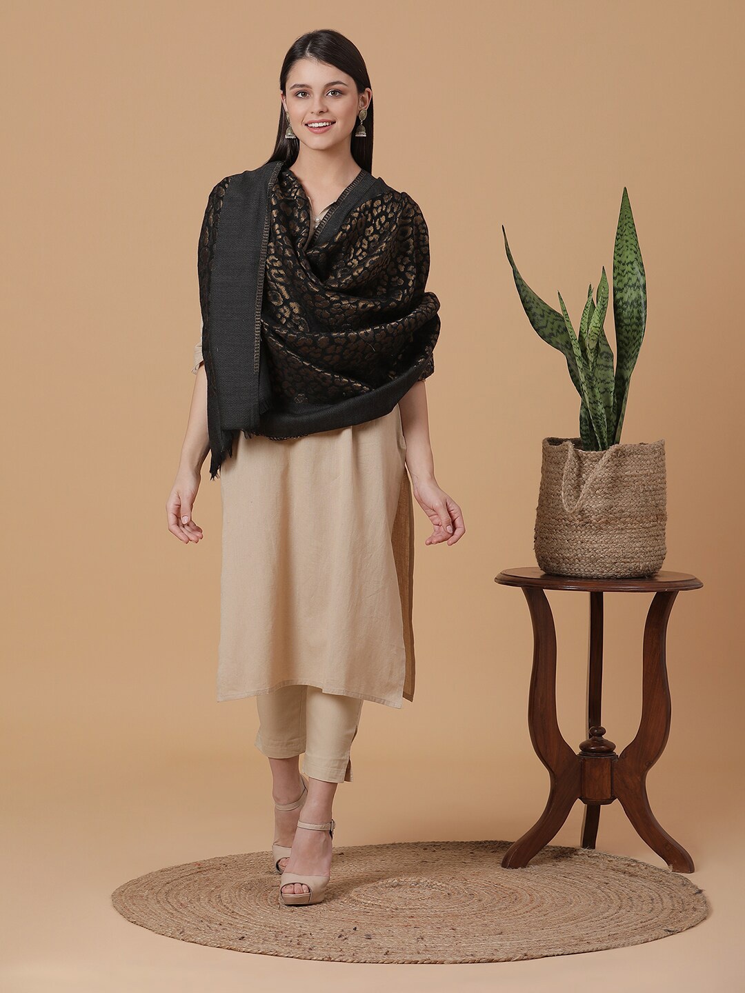 

SHINGORA Women Black & Brown Woven-Design Shawl