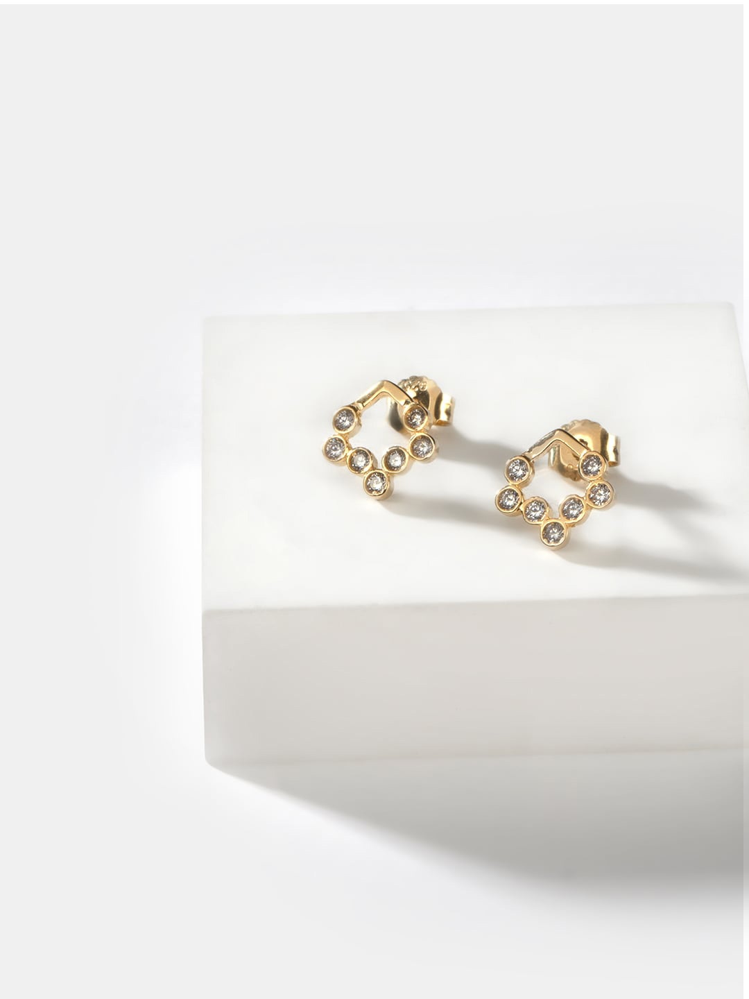 

SHAYA Gold-Toned Contemporary Studs Earrings